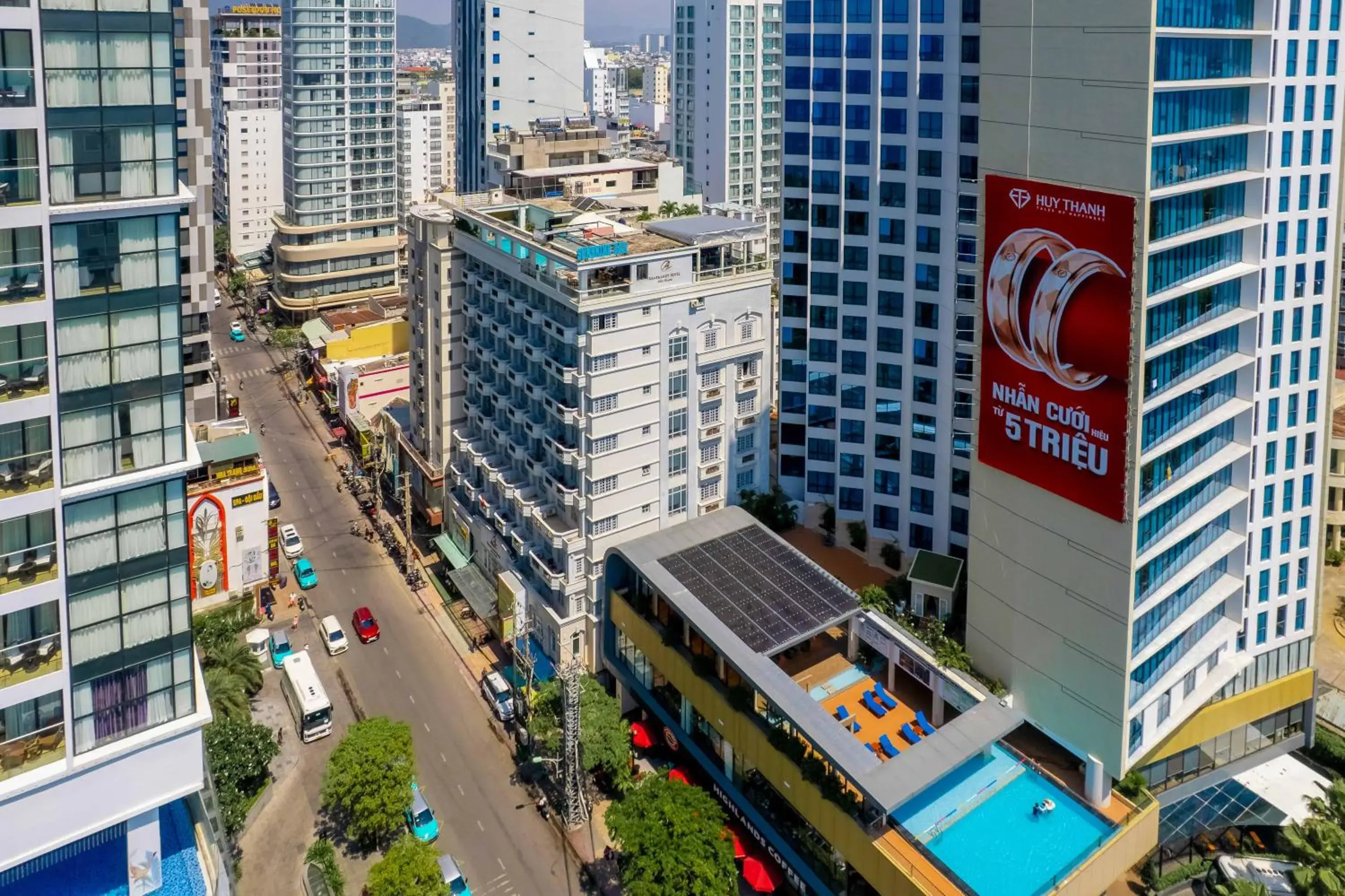 Property building in Rembrandt Hotel Nha Trang Property building in Rembrandt Hotel Nha Trang