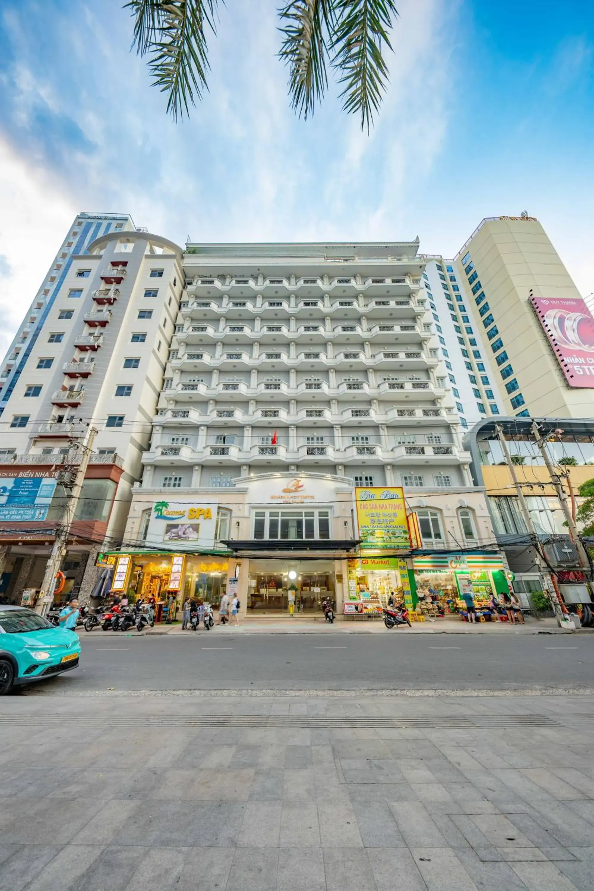 Property building in Rembrandt Hotel Nha Trang Property building in Rembrandt Hotel Nha Trang