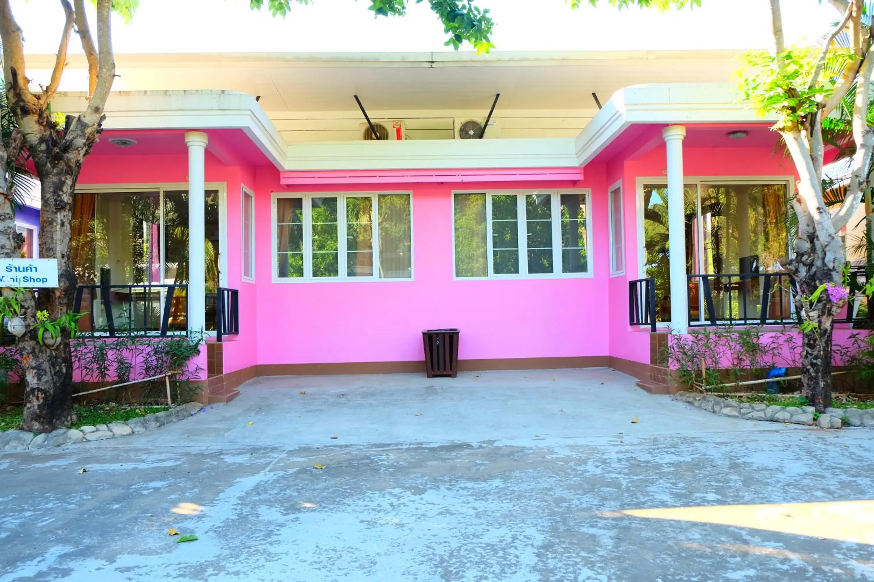 Bungalow with Garden View in New Travel Beach Hotel & Resort Bungalow with Garden View in New Travel Beach Hotel & Resort