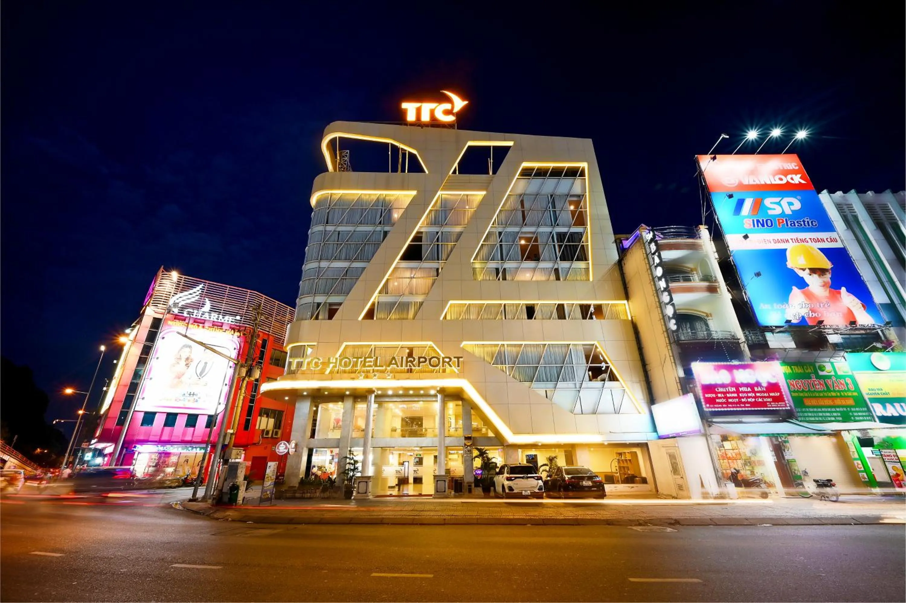 Property building in TTC Hotel Deluxe Airport