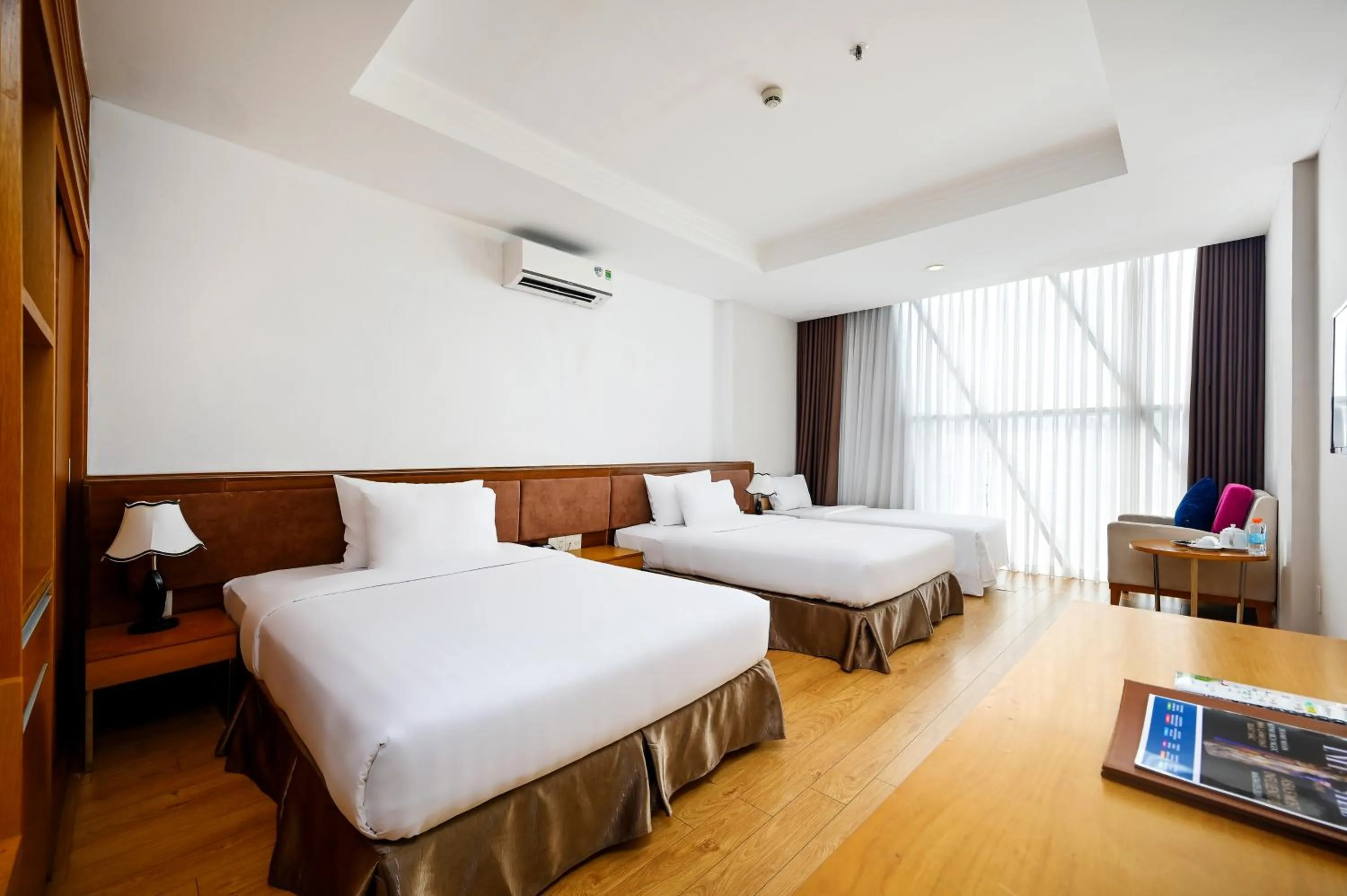 TV and multimedia, Bed in TTC Hotel Deluxe Airport