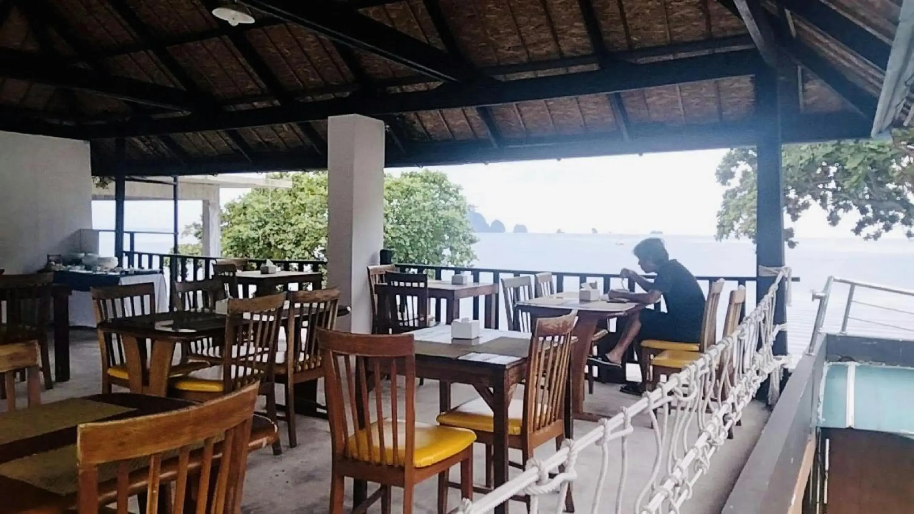 Restaurant/places to eat in Days Inn by Wyndham Aonang Krabi Restaurant/places to eat in Days Inn by Wyndham Aonang Krabi