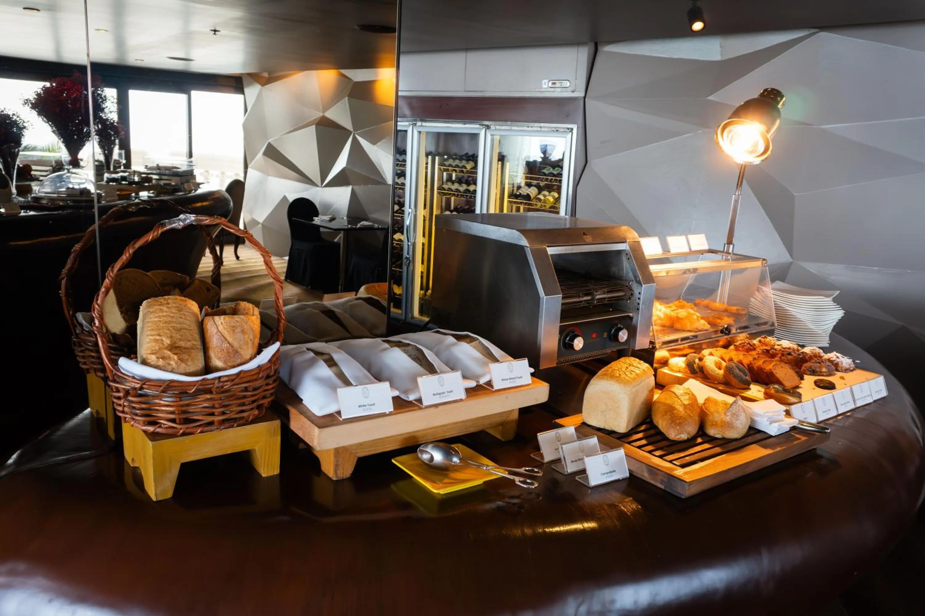 Lounge or bar in lebua at State Tower