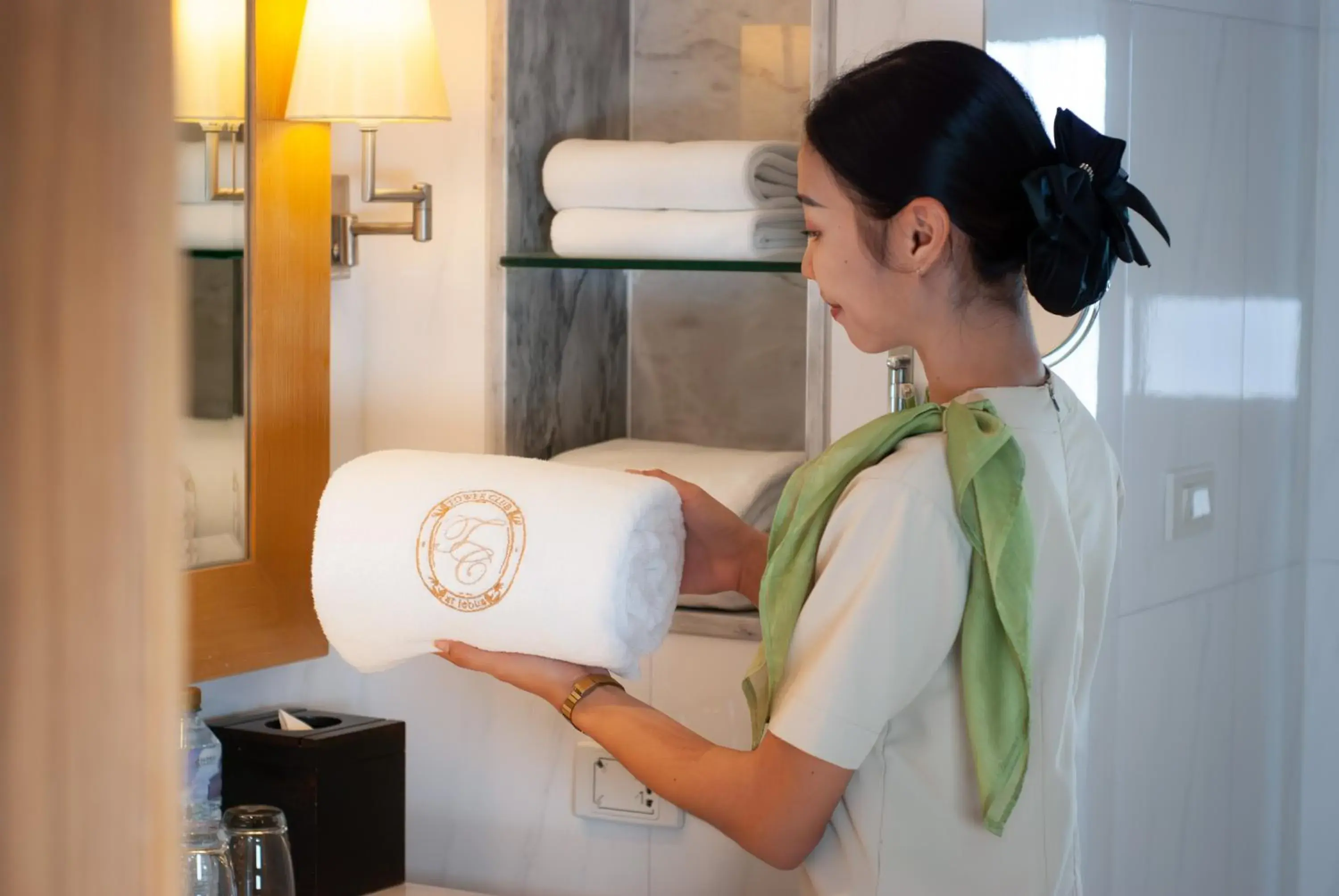 Bathroom in lebua at State Tower Bathroom in lebua at State Tower