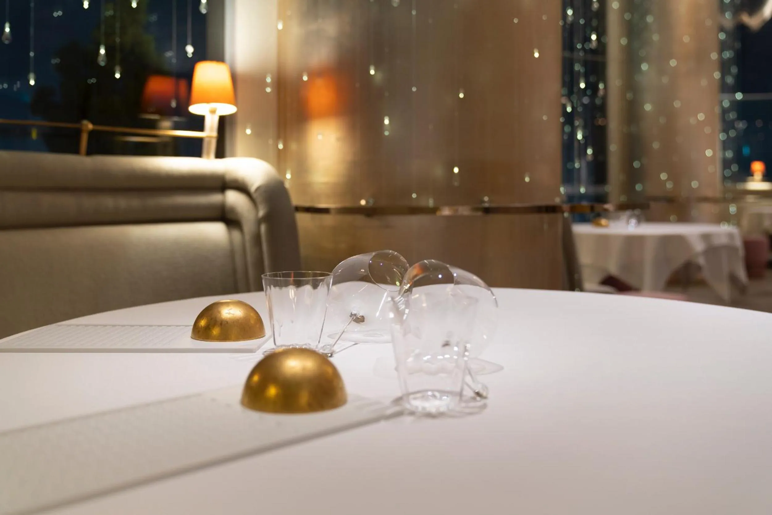 Restaurant/places to eat in lebua at State Tower