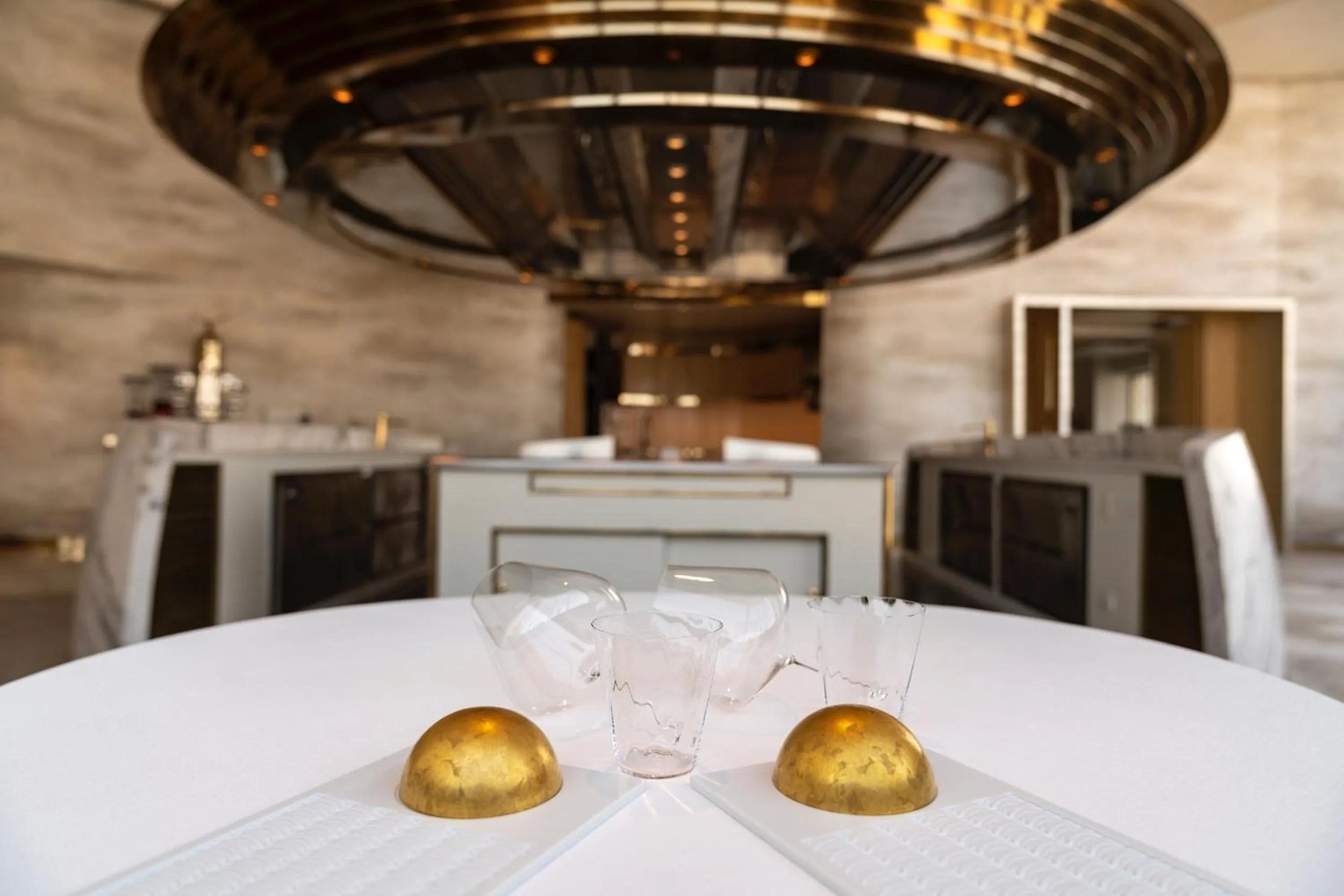 Restaurant/places to eat in lebua at State Tower