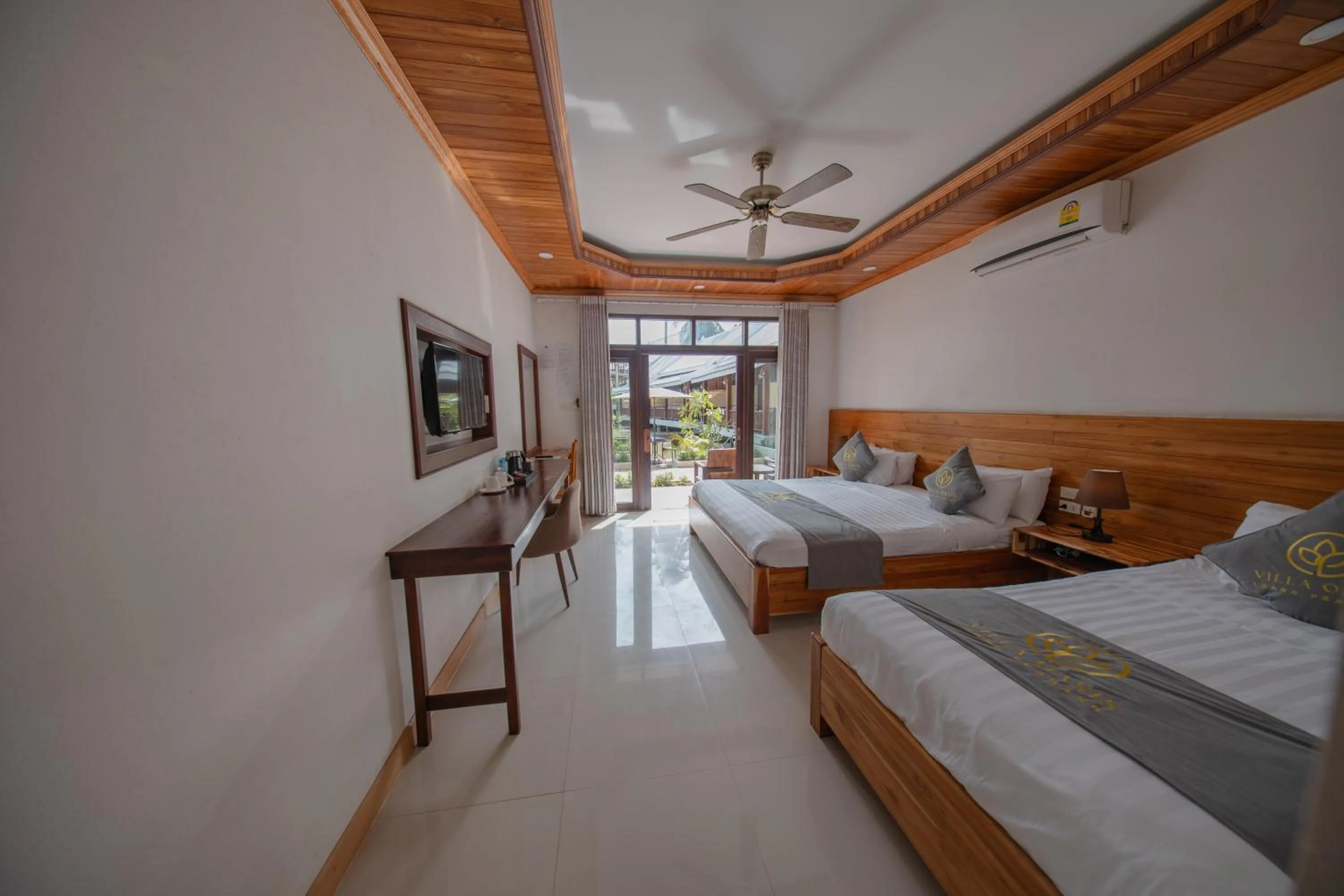 View (from property/room), Bed in Villa Oasis