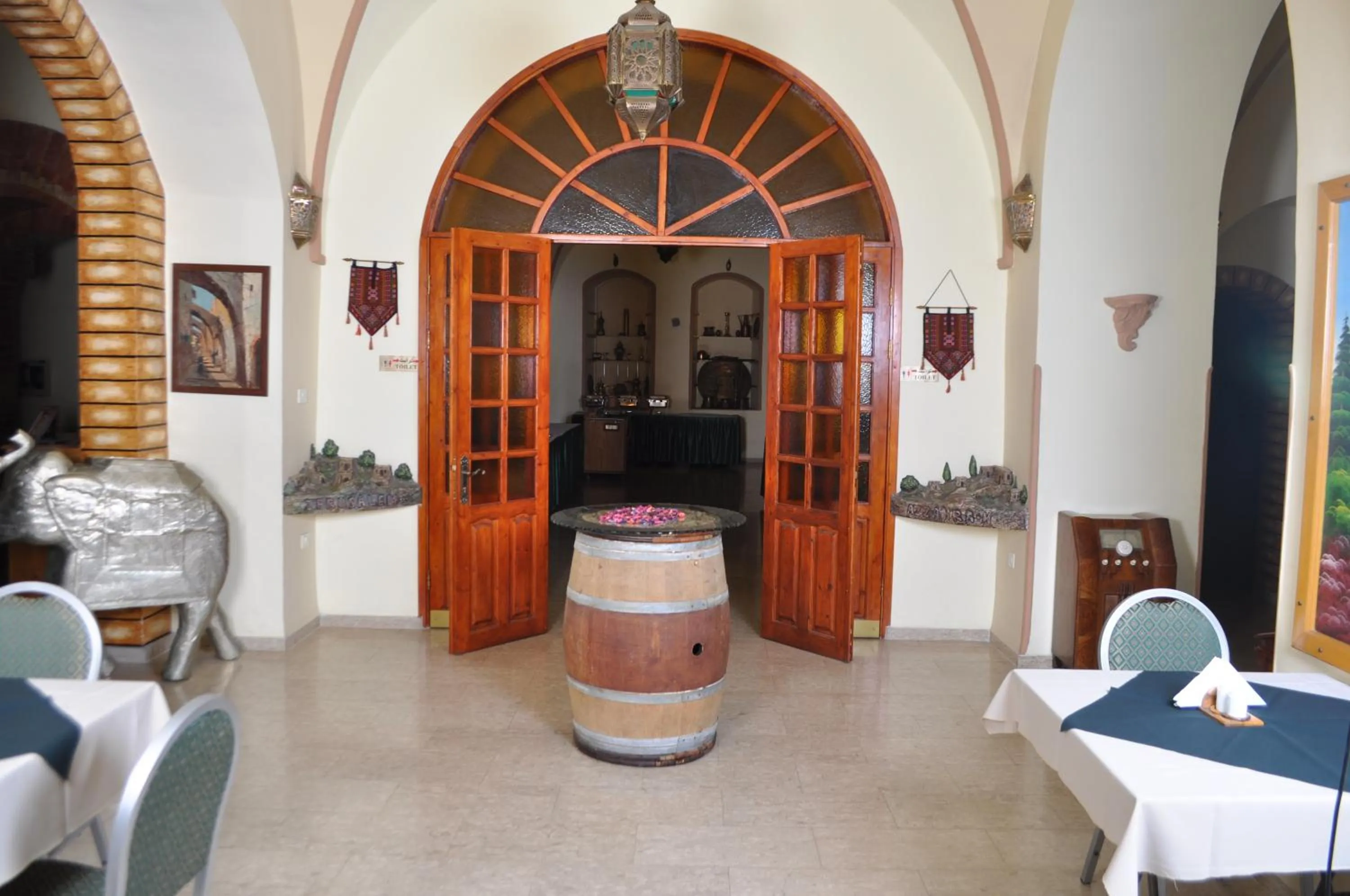 Lounge or bar in Azzahra Boutique Hotel & Restaurant - Jerusalem