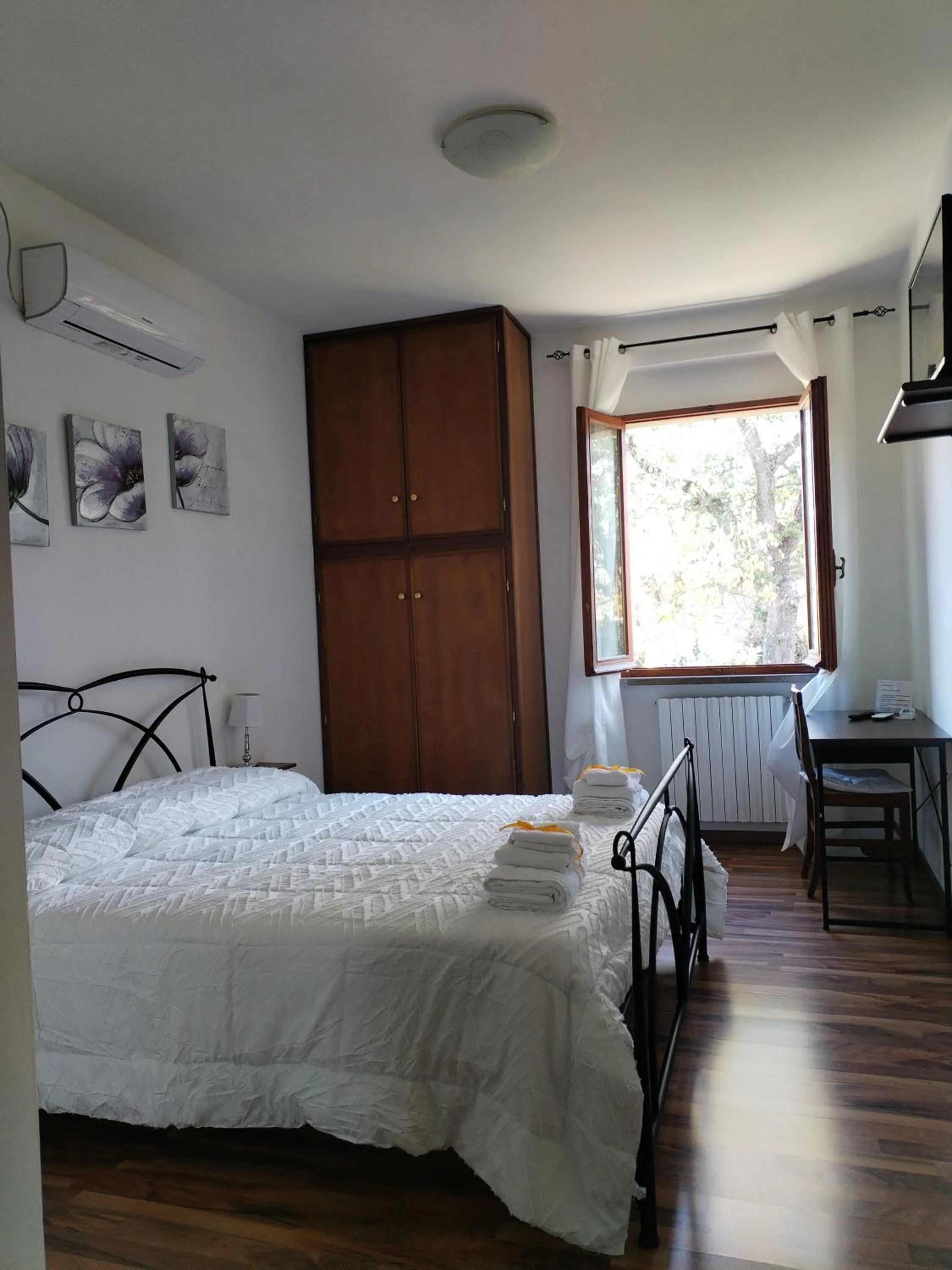 Bed in B&B Le Cinque Querce