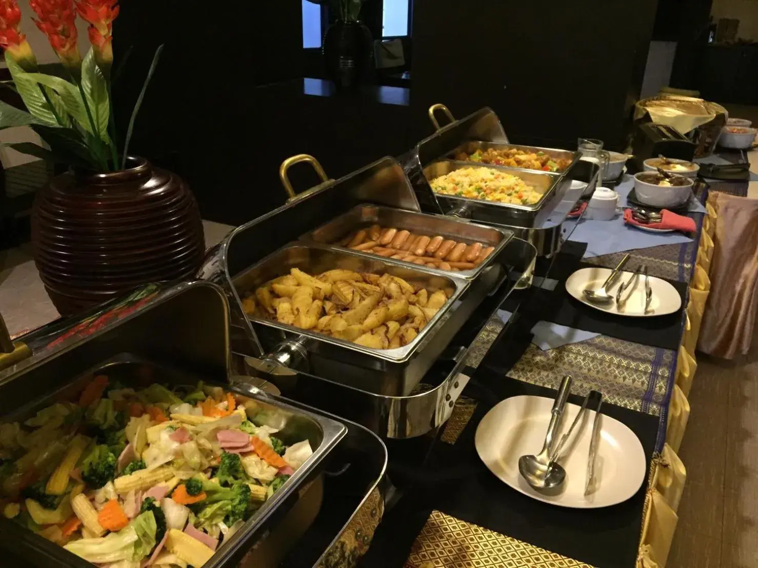 Breakfast in Amarin Samui Hotel - SHA Plus Certified Breakfast in Amarin Samui Hotel - SHA Plus Certified