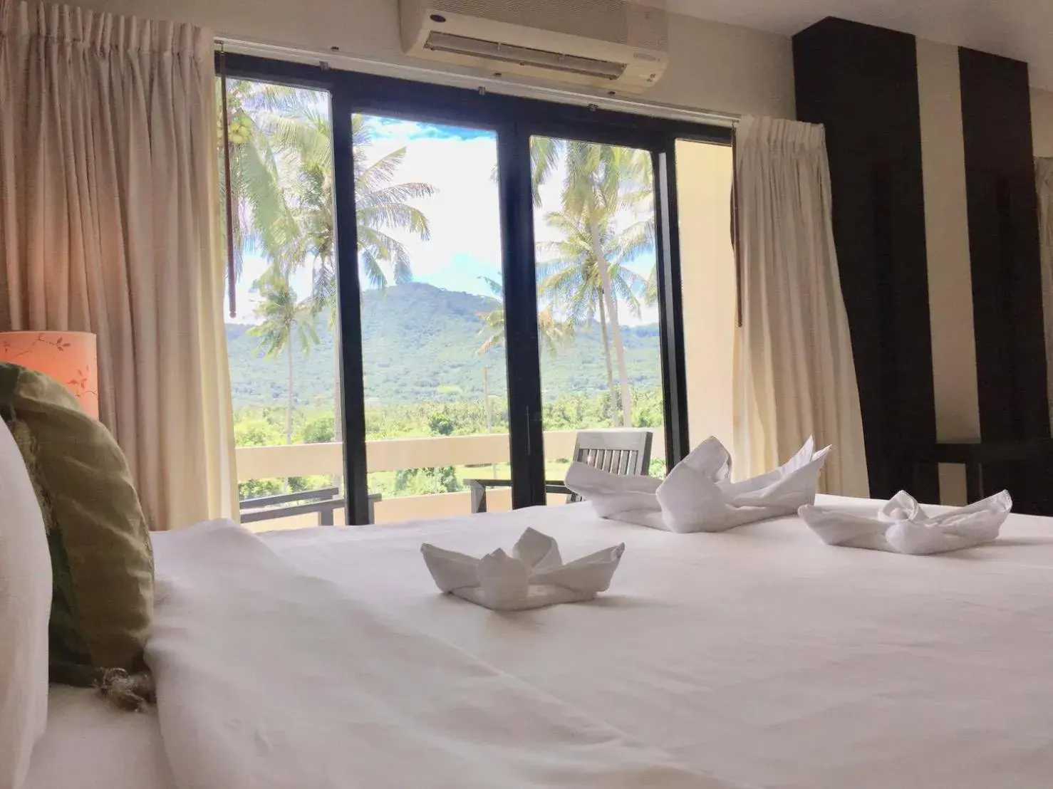 Photo of the whole room, Bed in Amarin Samui Hotel - SHA Plus Certified Photo of the whole room, Bed in Amarin Samui Hotel - SHA Plus Certified