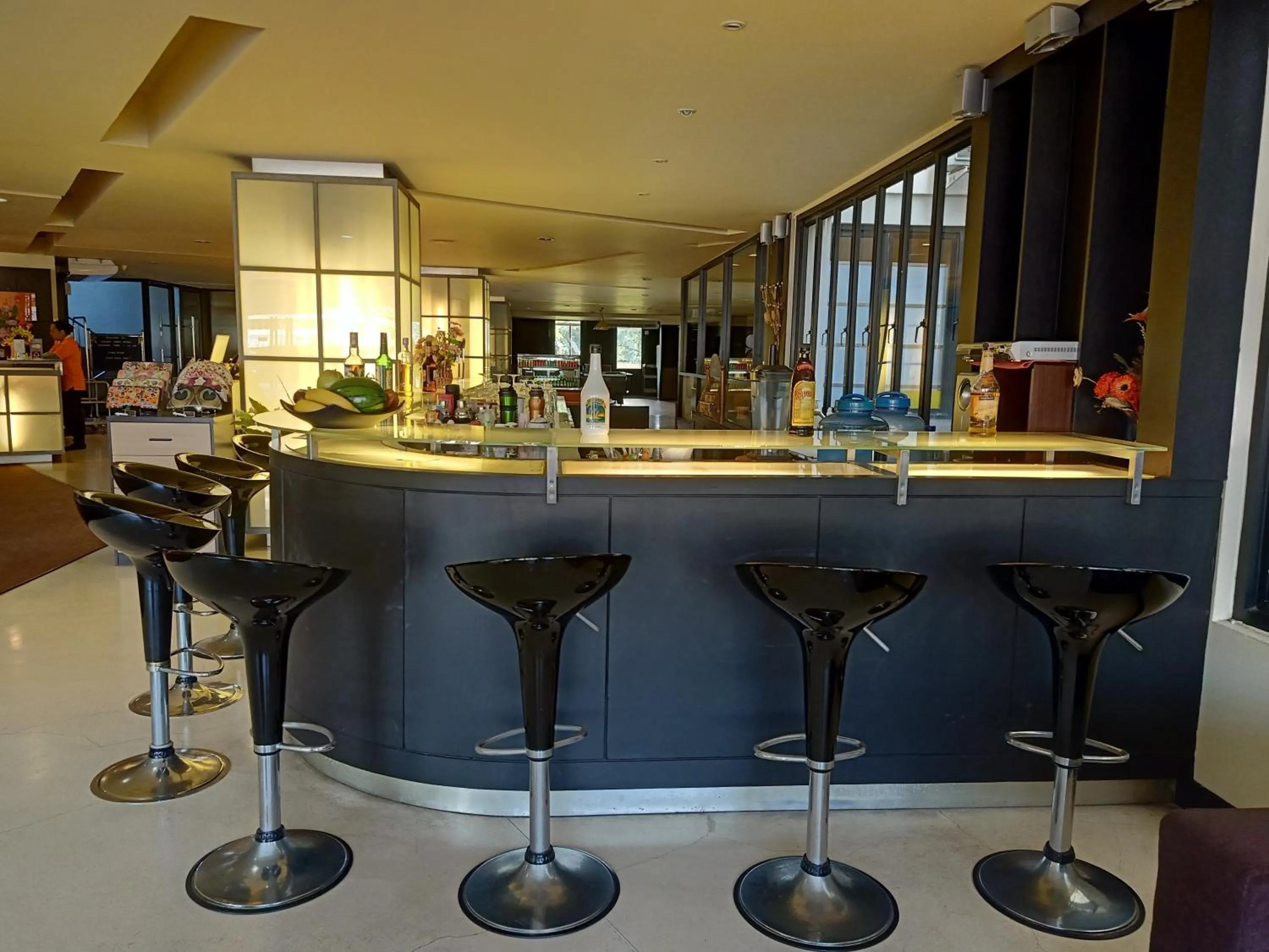 Lounge or bar in Amarin Samui Hotel - SHA Plus Certified