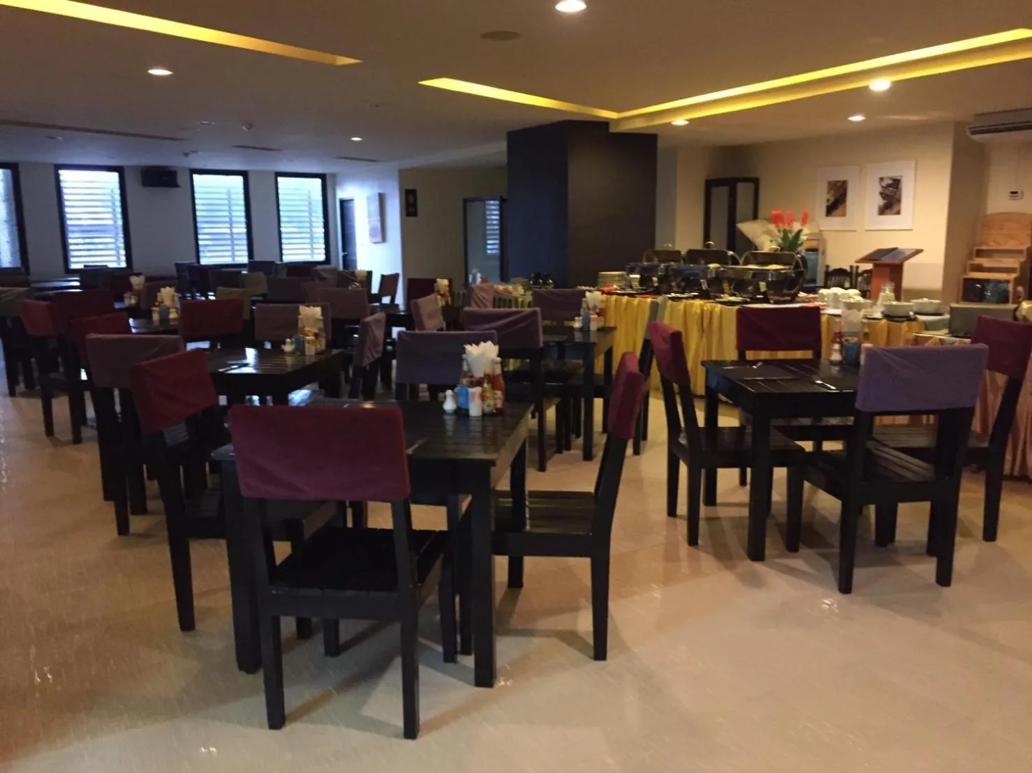 Restaurant/places to eat in Amarin Samui Hotel - SHA Plus Certified