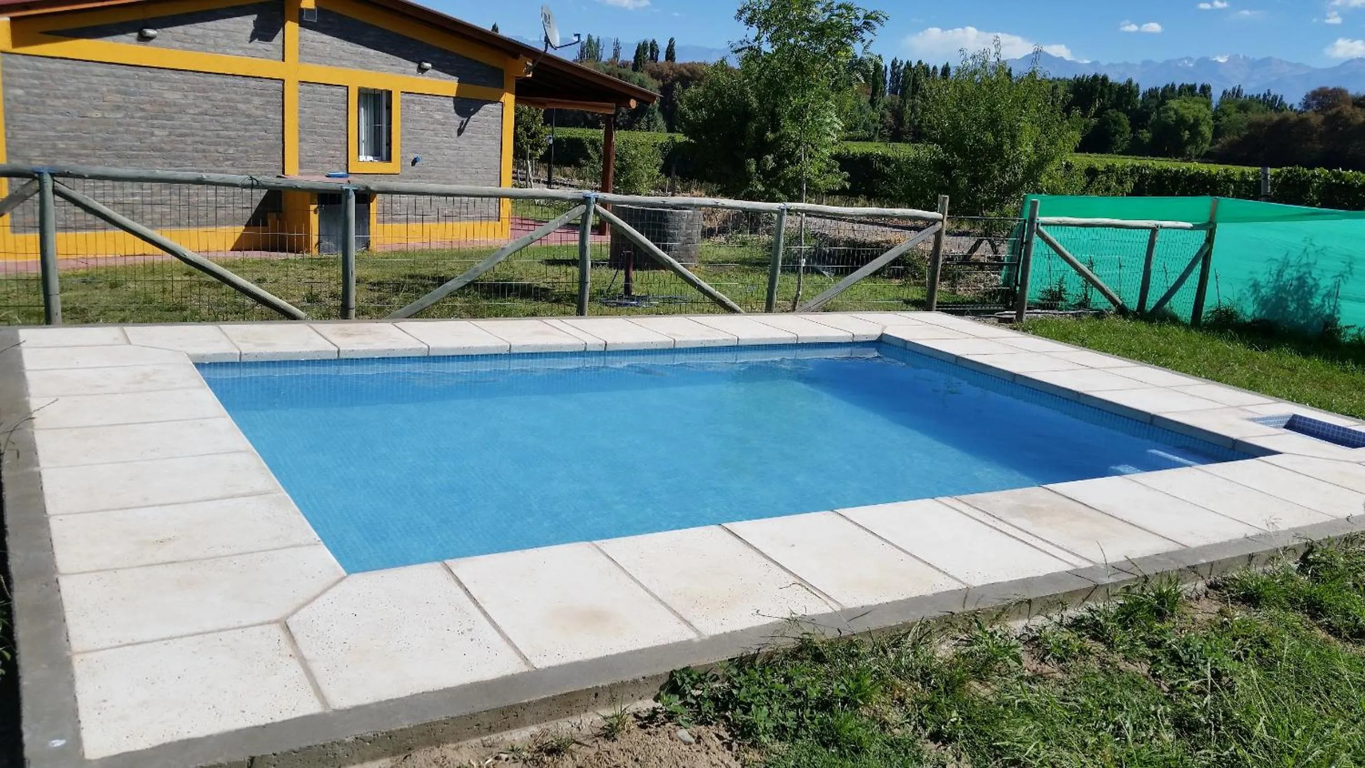 Swimming pool in Cabaña del Alto Tupungato