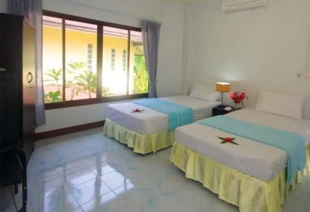 Bed in Moonwalk Lanta Resort