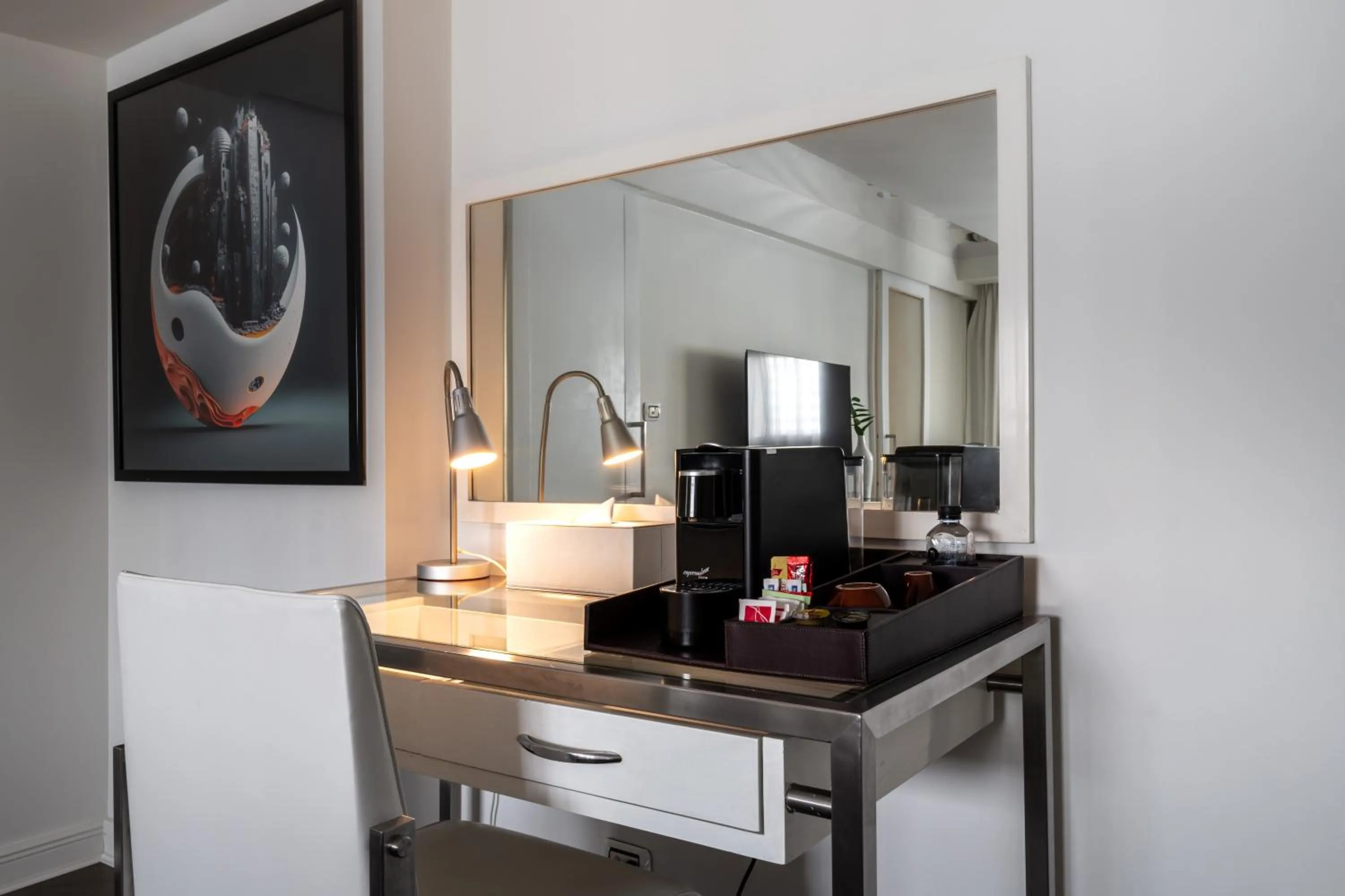 Bedroom in Night Hotel Bangkok - Sukhumvit 15