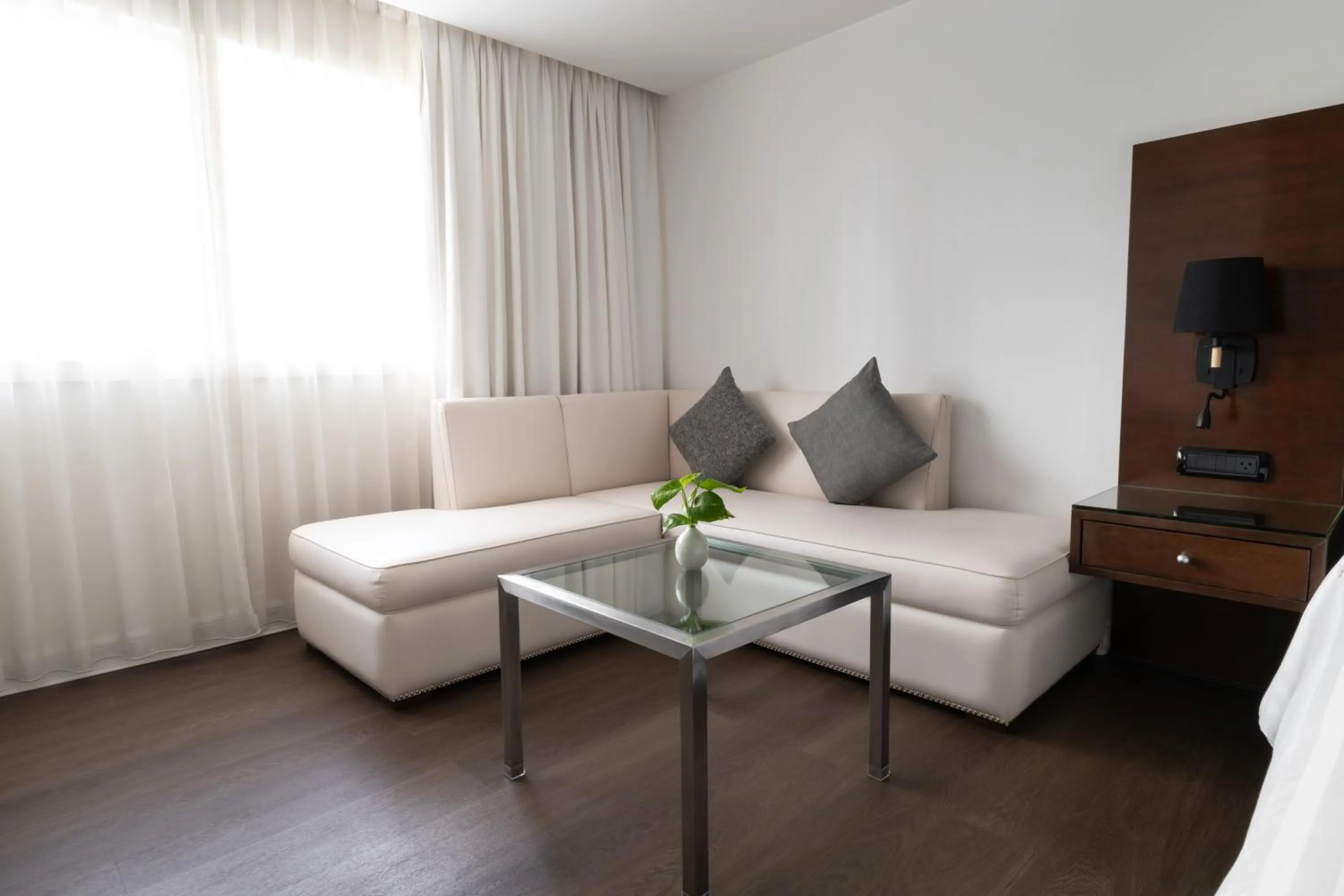 Seating area in Night Hotel Bangkok - Sukhumvit 15