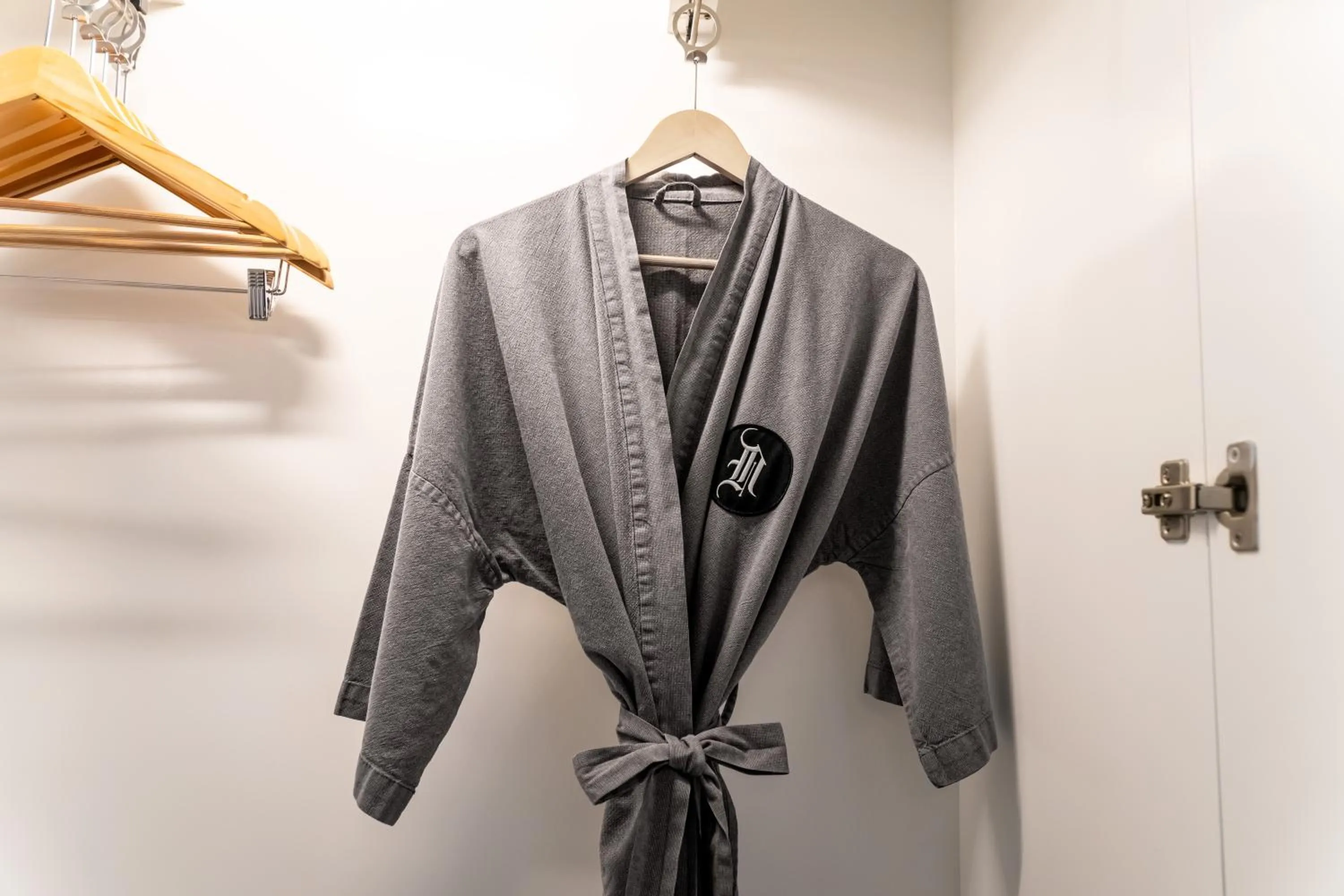 wardrobe in Night Hotel Bangkok - Sukhumvit 15