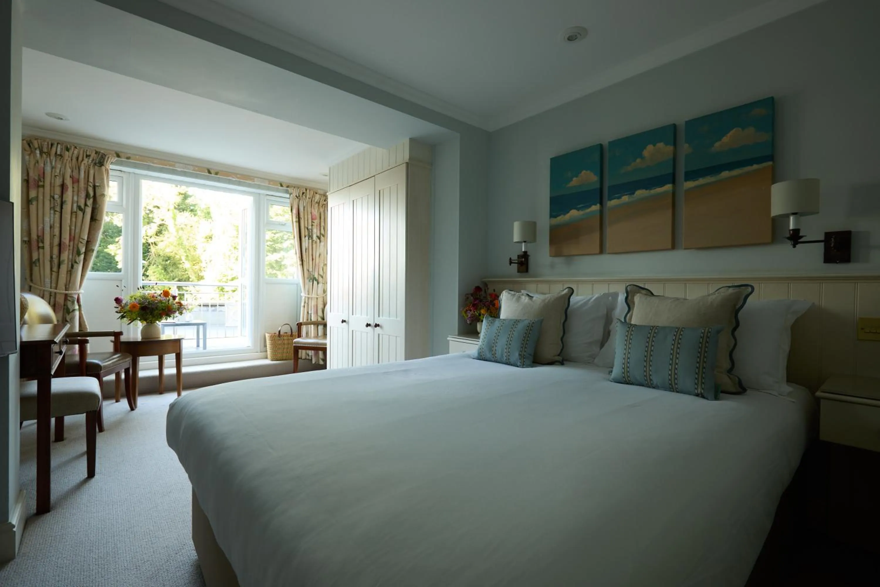 Bedroom, Bed in Fermain Valley Hotel