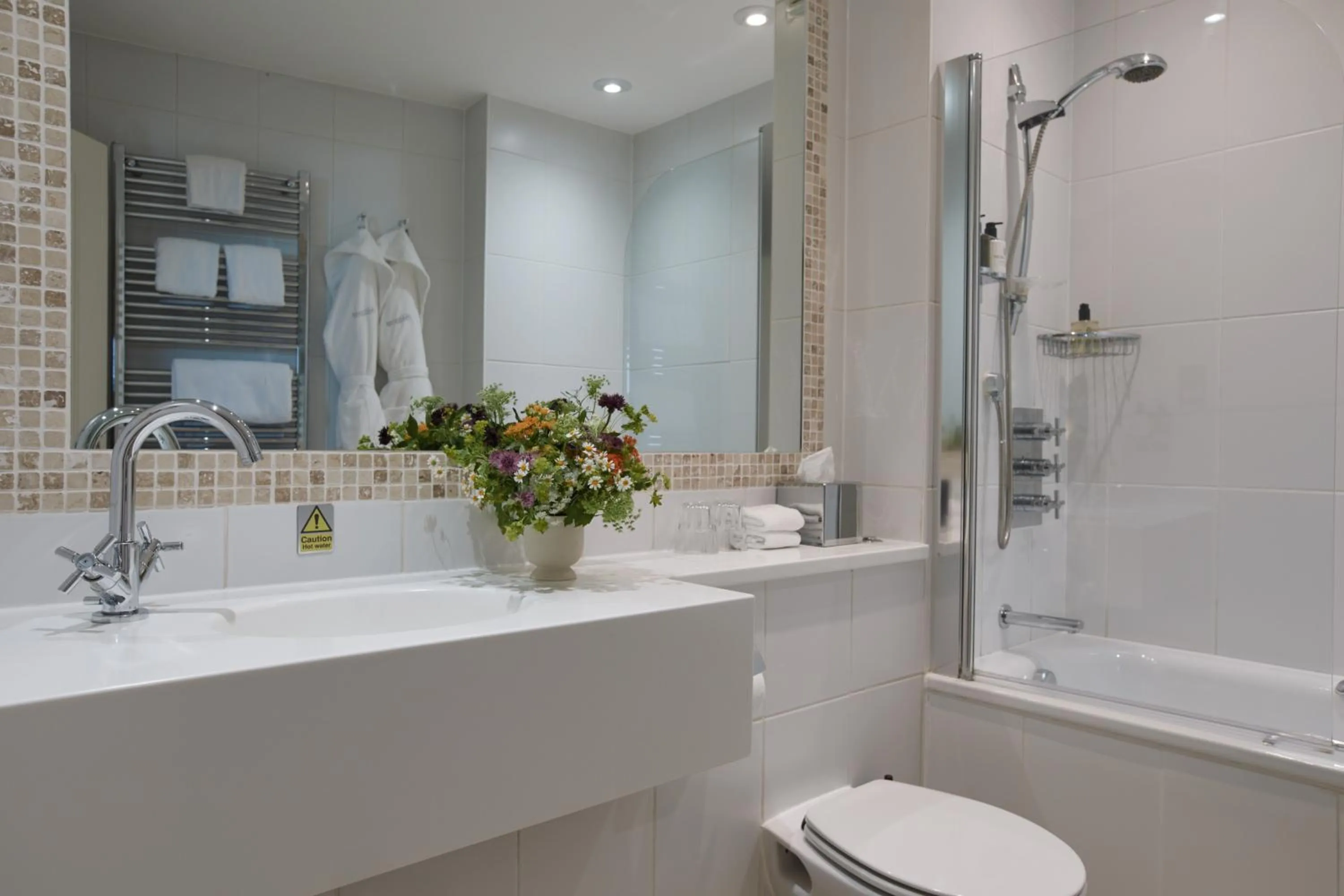 Bathroom in Fermain Valley Hotel