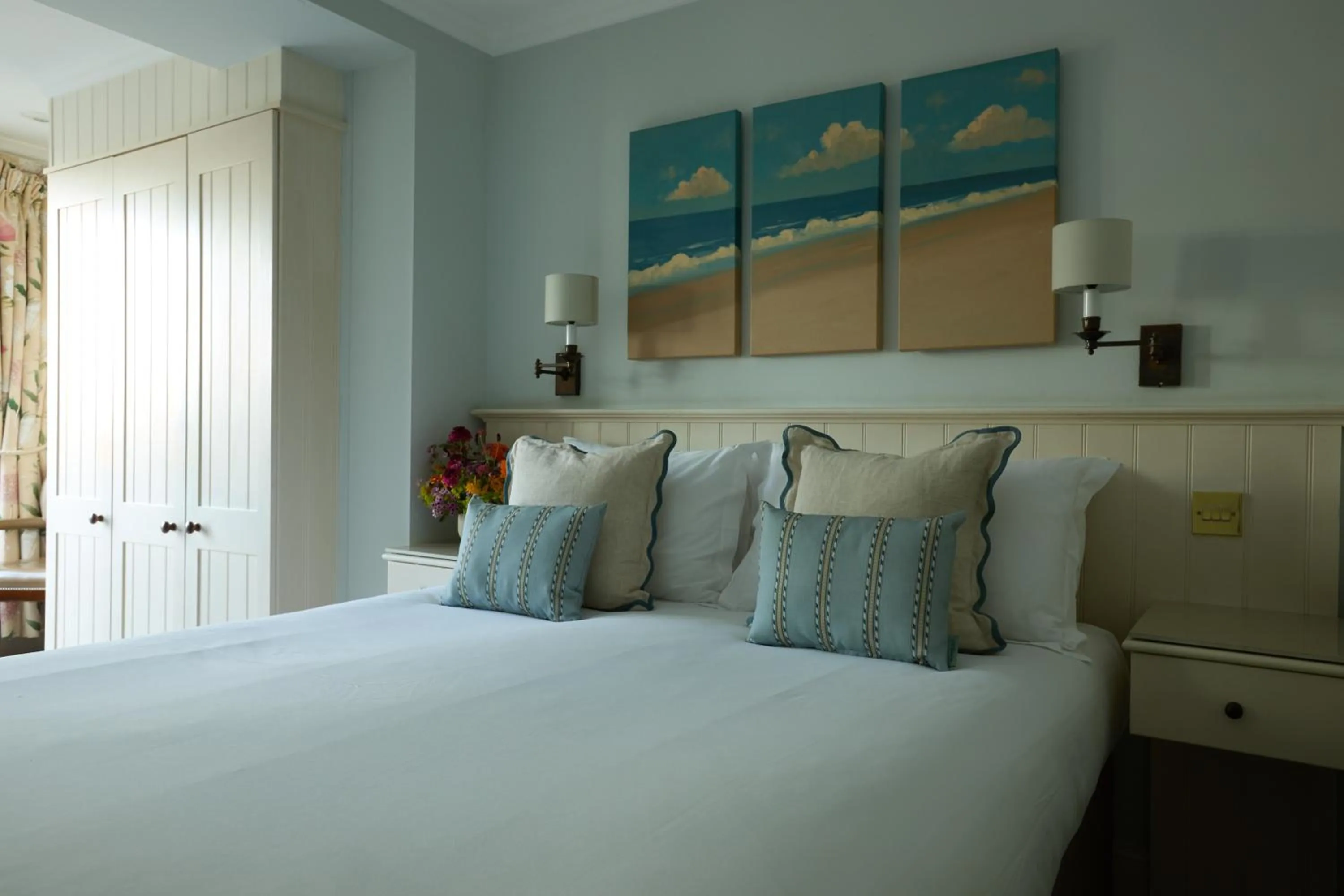 Bedroom, Bed in Fermain Valley Hotel