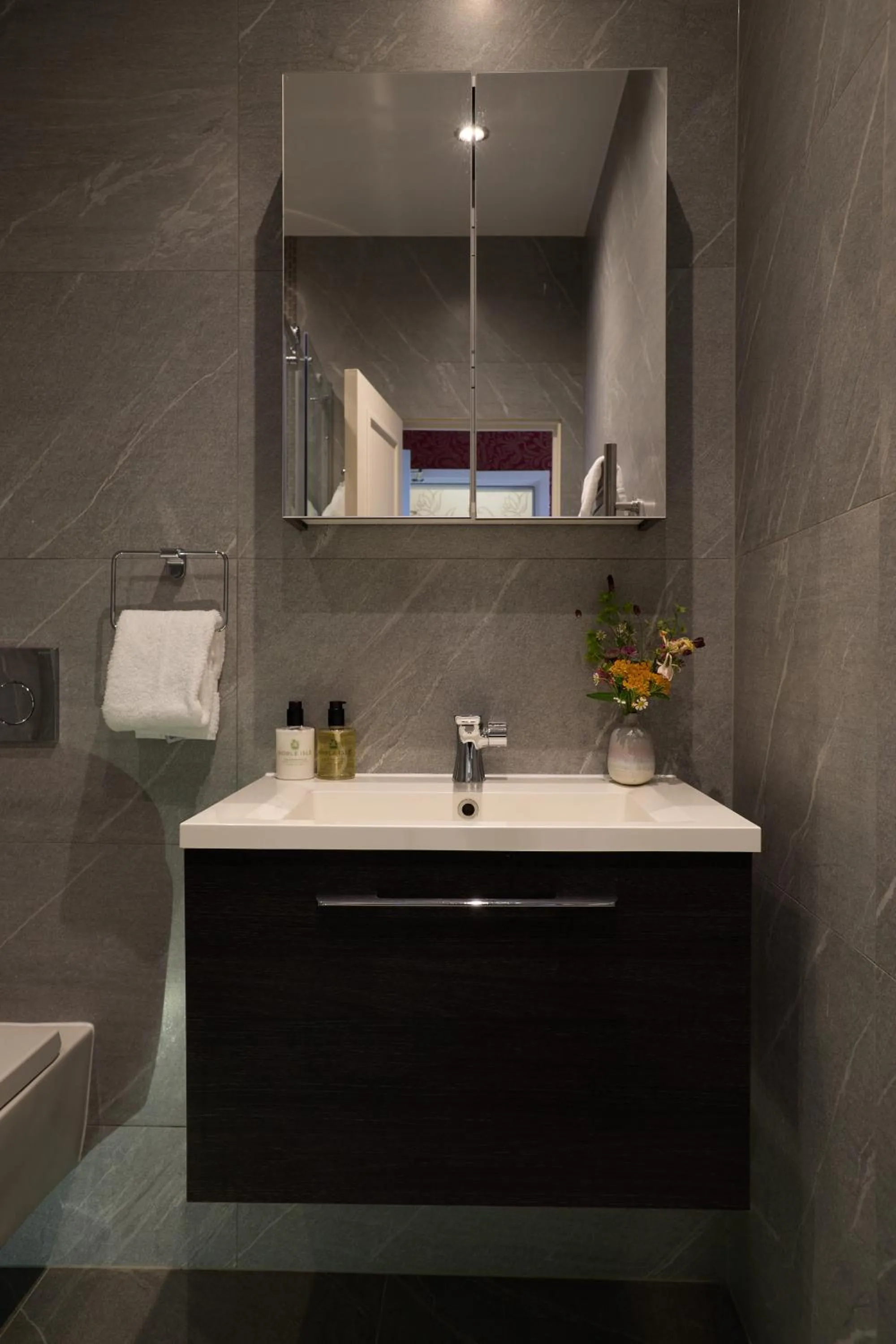 Bathroom in Fermain Valley Hotel