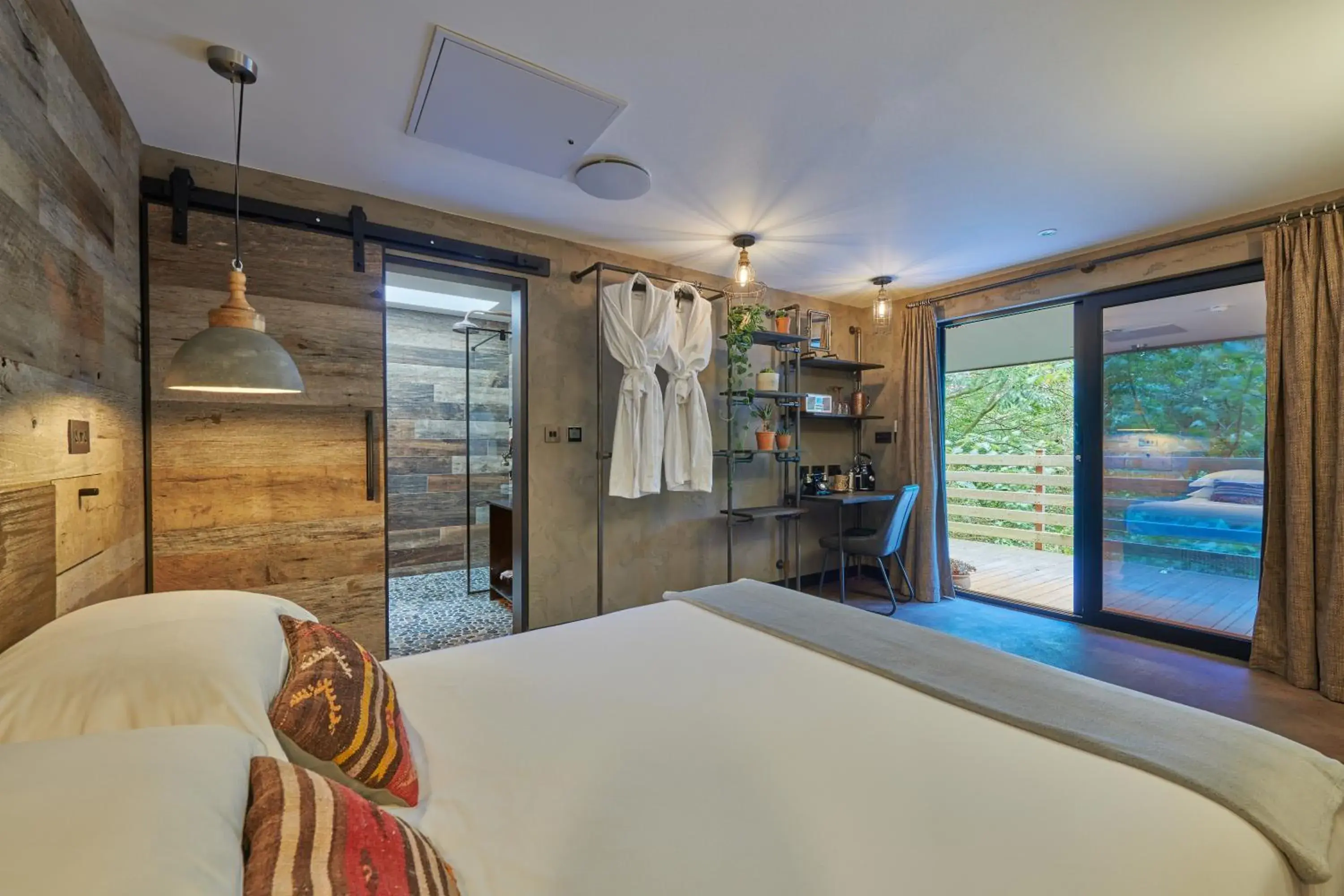 Bed in Fermain Valley Hotel Bed in Fermain Valley Hotel