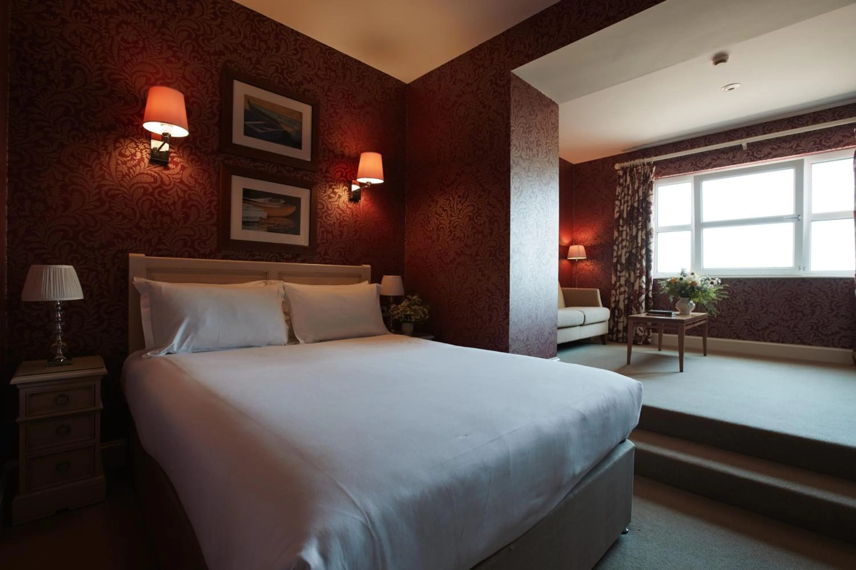 Bedroom, Bed in Fermain Valley Hotel