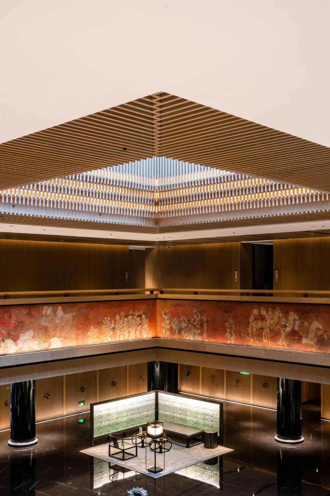 Property building in HUALUXE Xi'an Tanghua by IHG