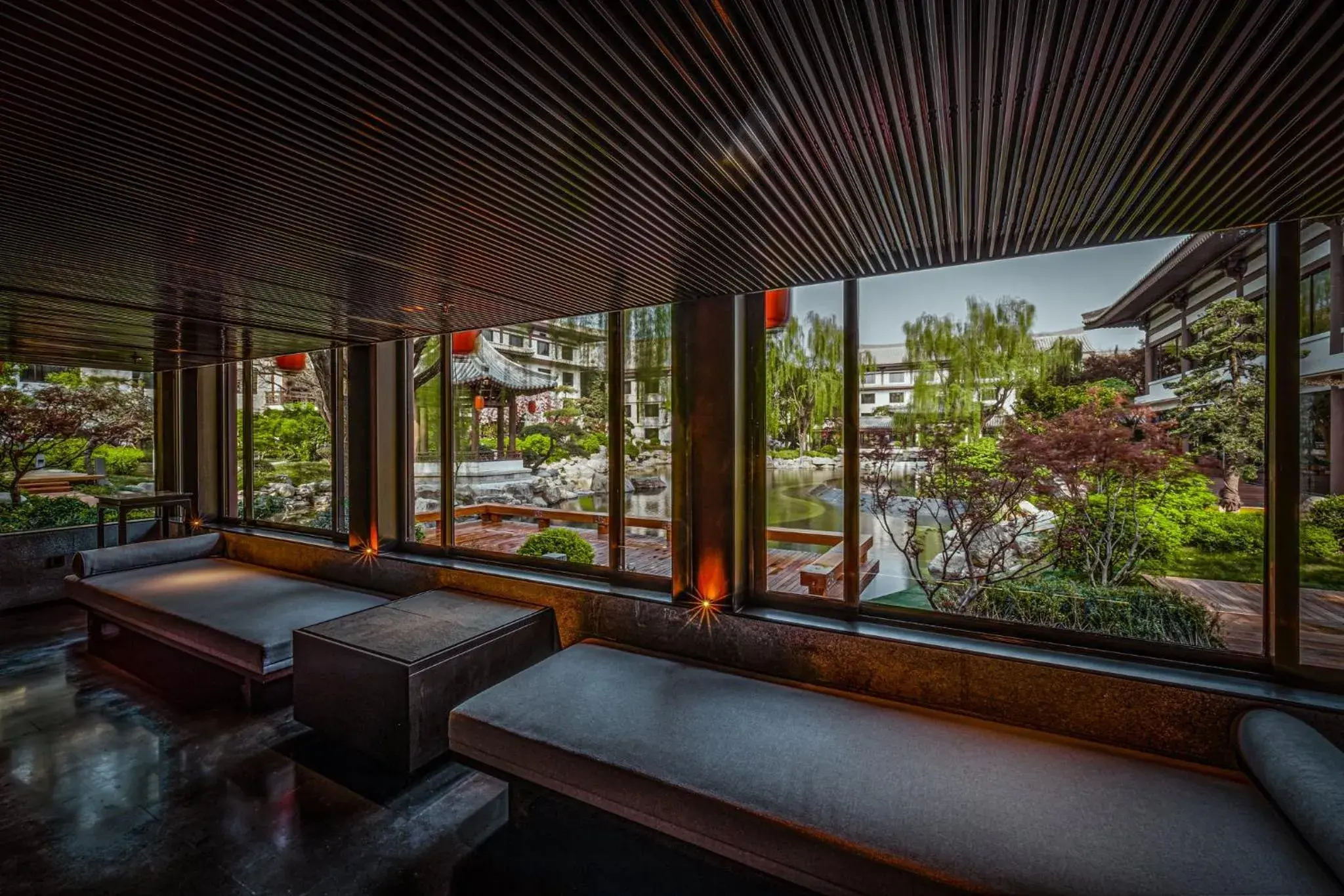 Lobby or reception in HUALUXE Xi'an Tanghua by IHG Lobby or reception in HUALUXE Xi'an Tanghua by IHG