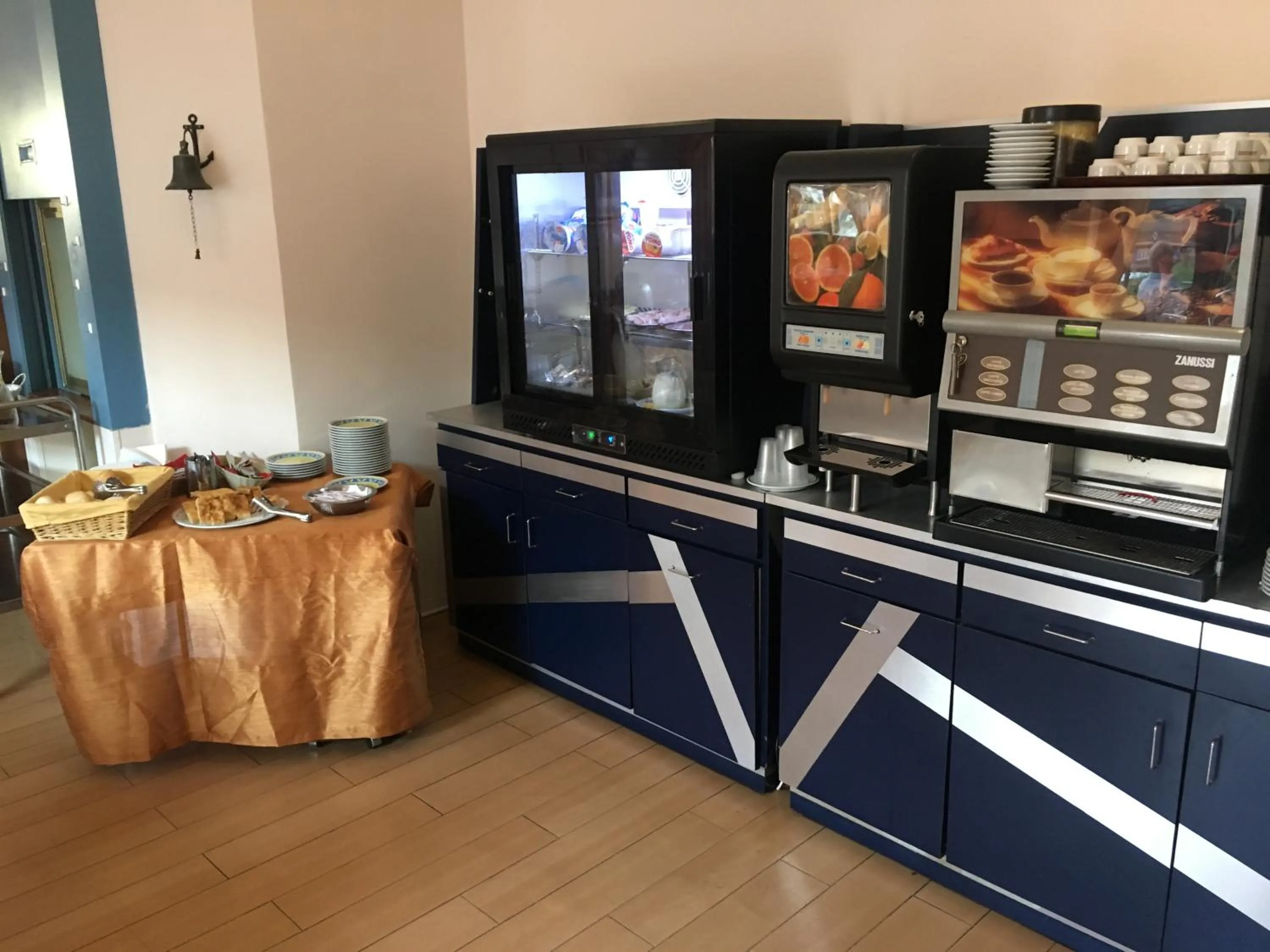 Buffet breakfast in Hotel Arma Ristorante