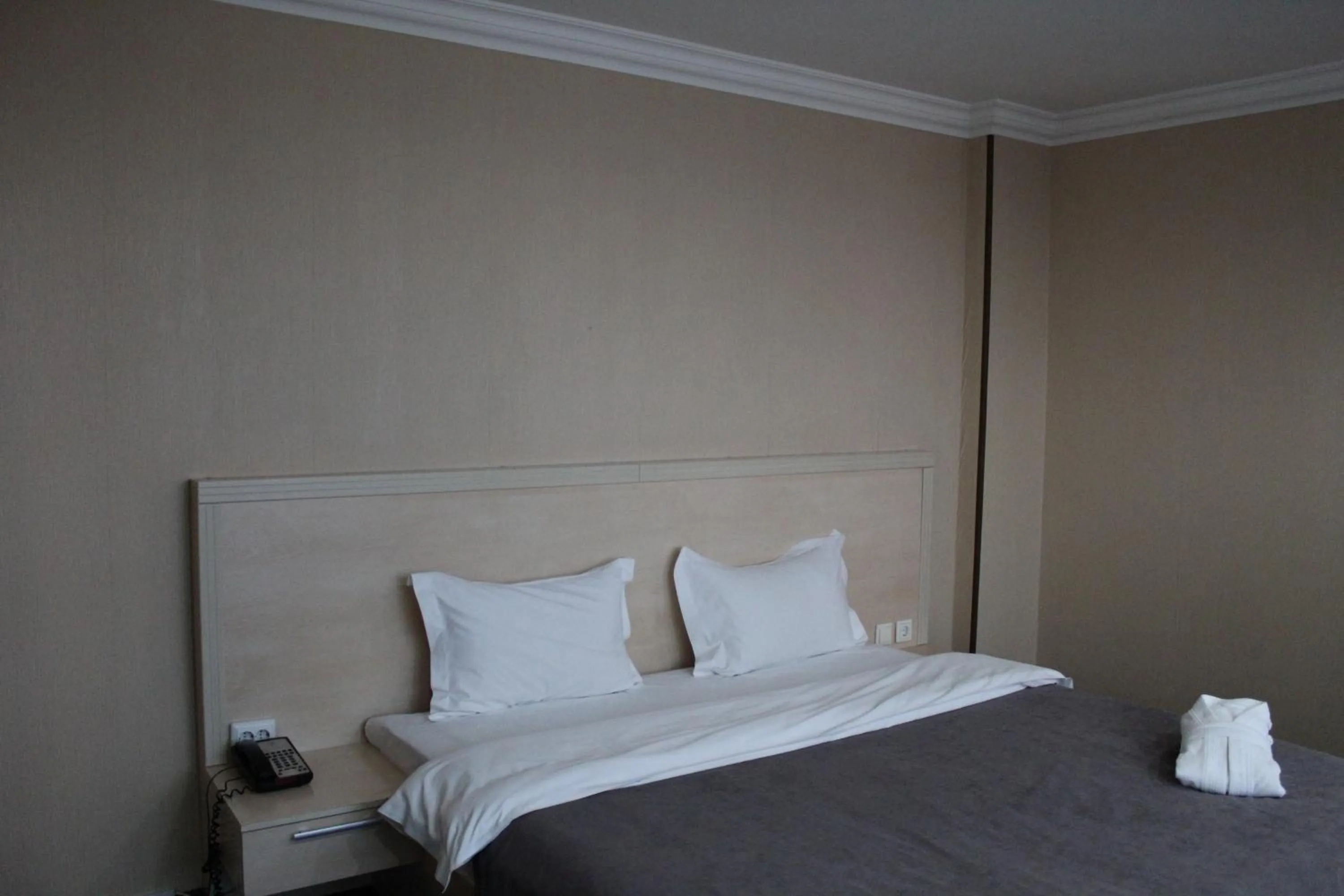 Bed in King Hotel Astana