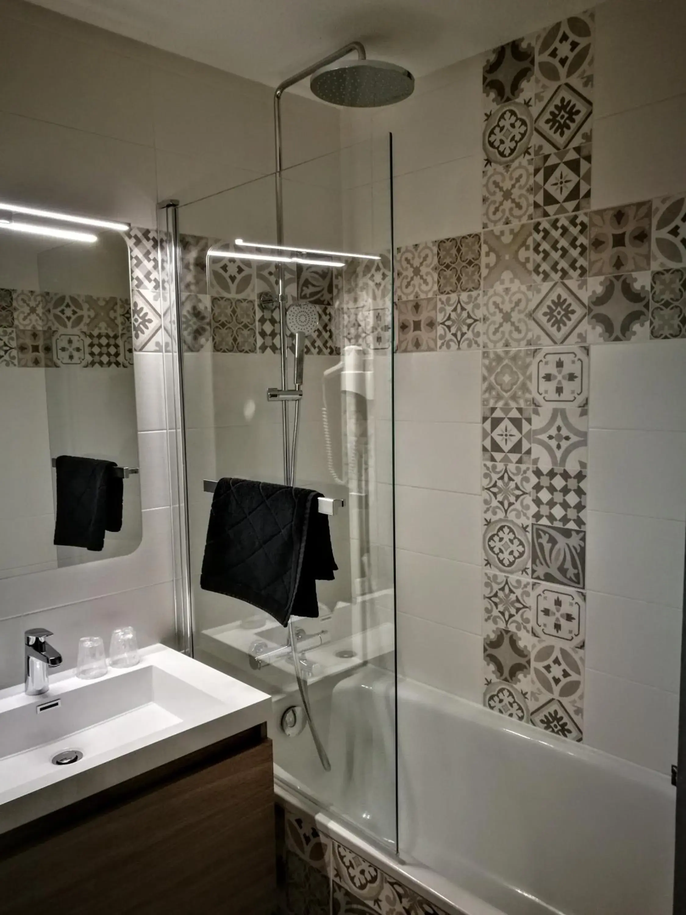 Superior Double Room in Brit Hotel Landivisiau Superior Double Room in Brit Hotel Landivisiau