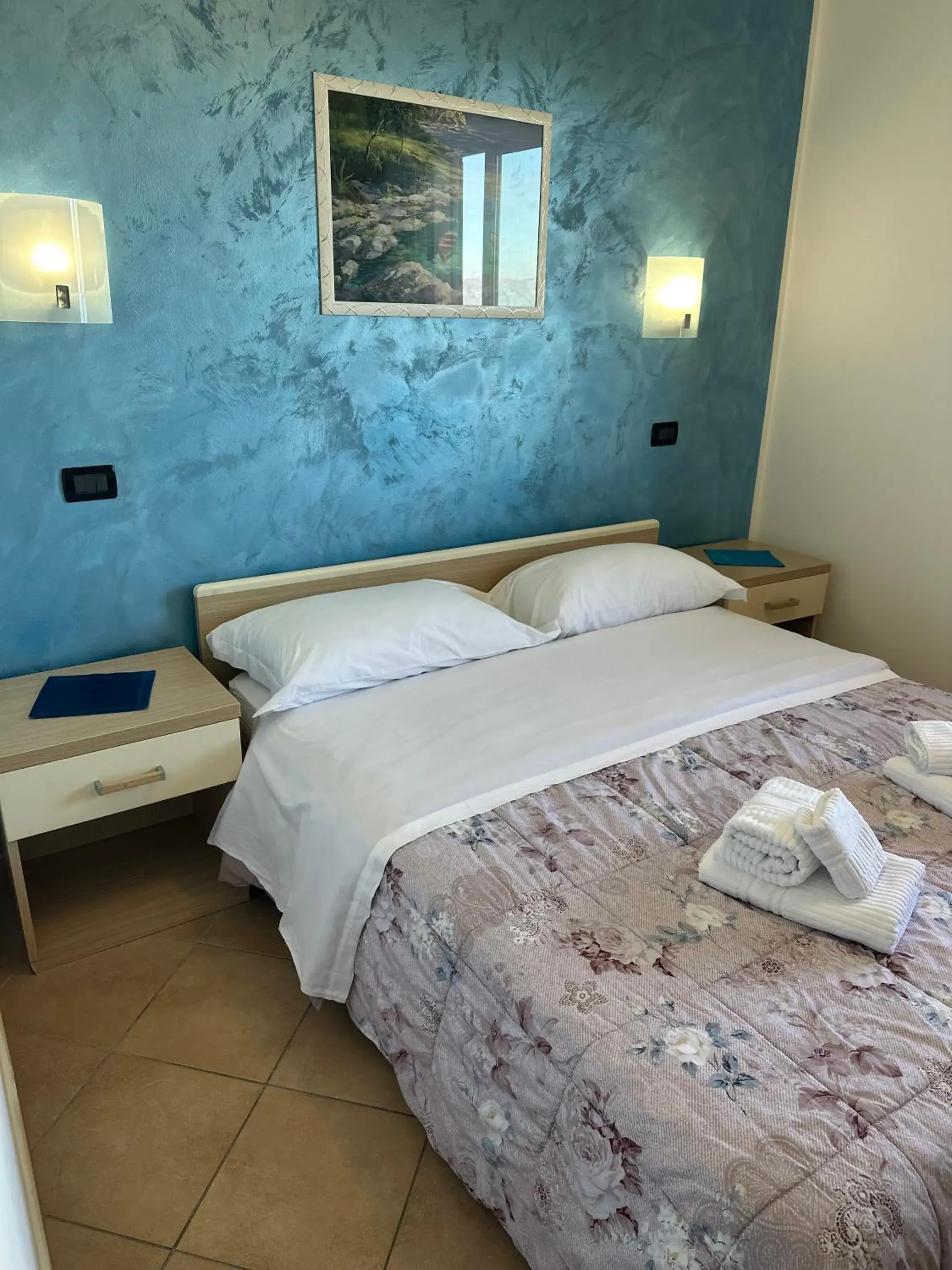 Economy Double Room in Scilla e Cariddi Economy Double Room in Scilla e Cariddi
