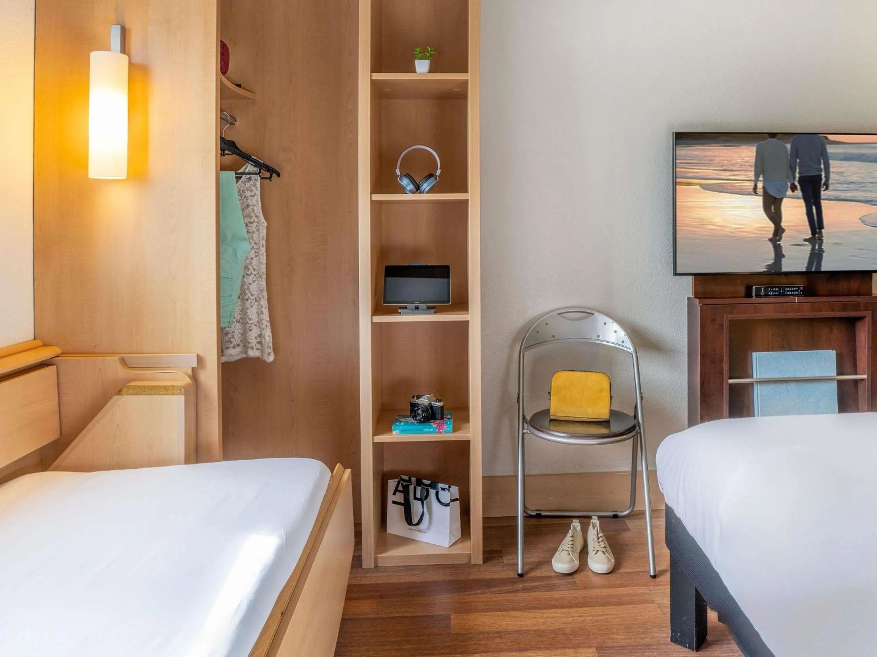 Bedroom, Bed in Ibis Madrid Alcobendas