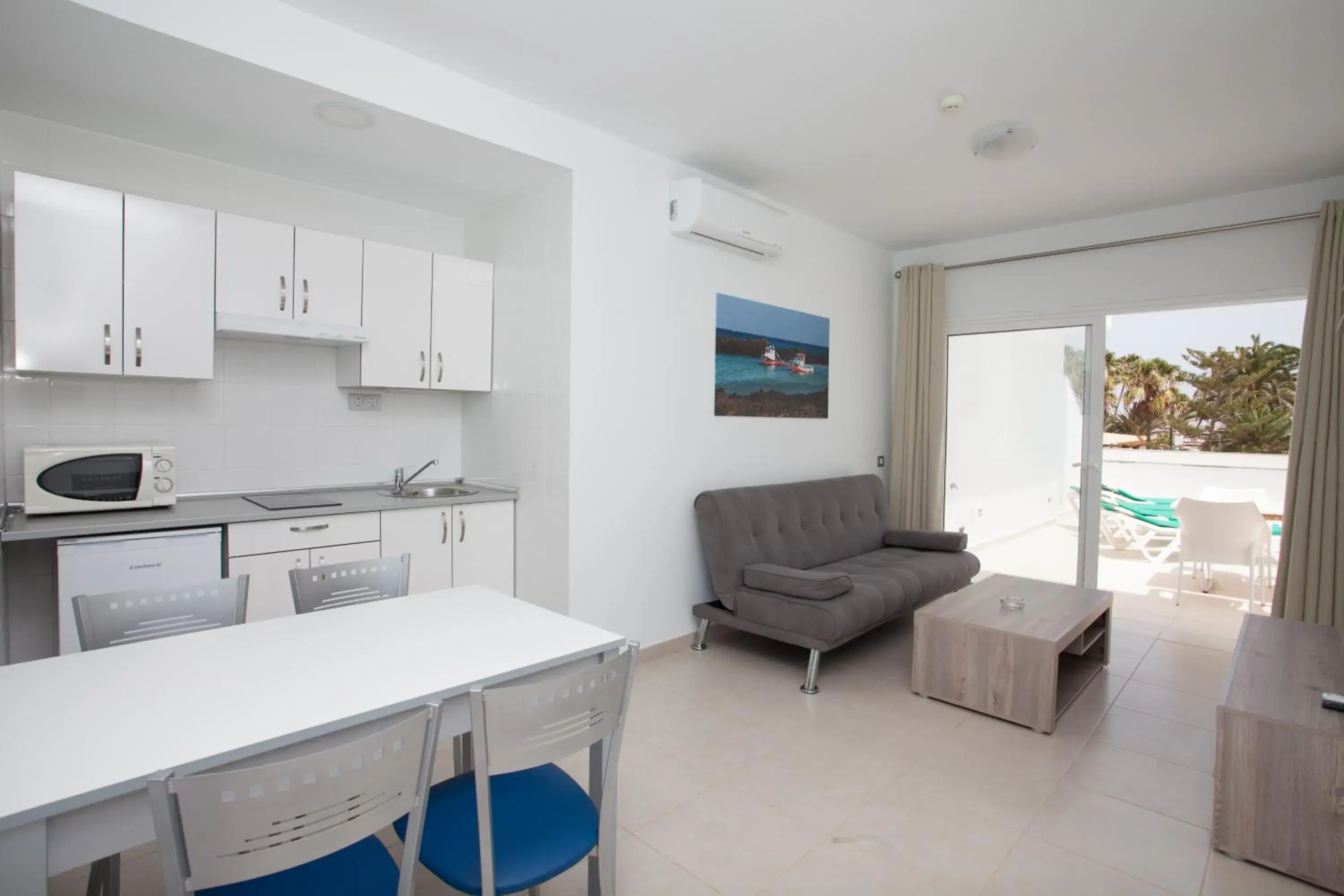 TV and multimedia in TAO Caleta Playa TV and multimedia in TAO Caleta Playa