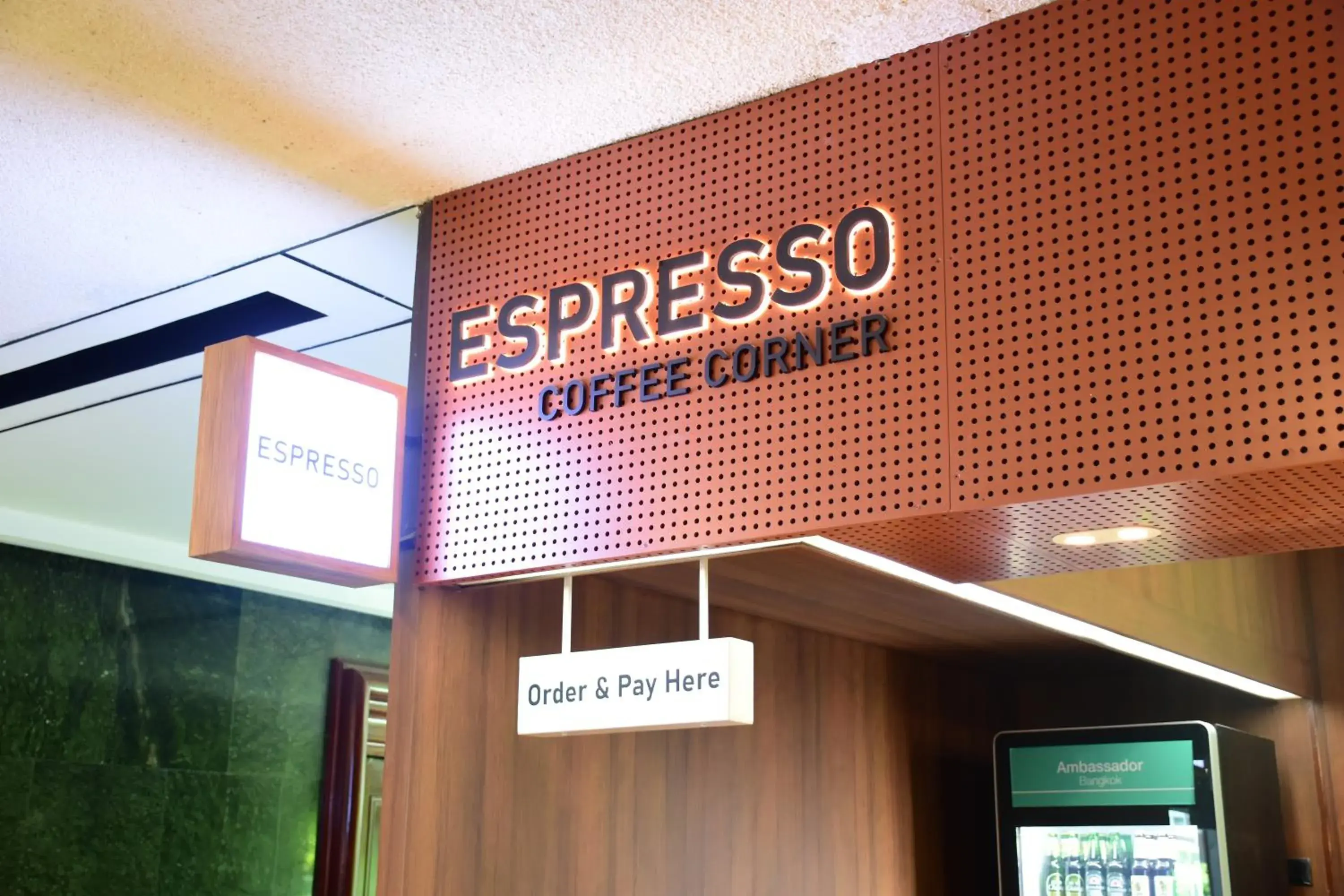 On-site shops in Ambassador Hotel Bangkok On-site shops in Ambassador Hotel Bangkok