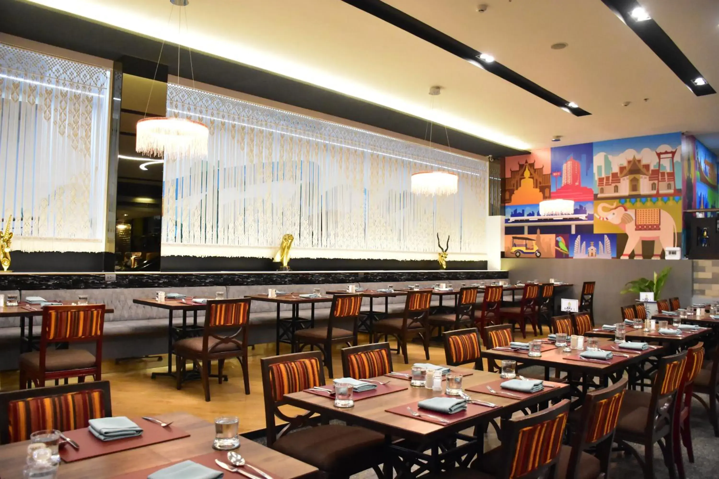 Restaurant/places to eat in Ambassador Hotel Bangkok Restaurant/places to eat in Ambassador Hotel Bangkok