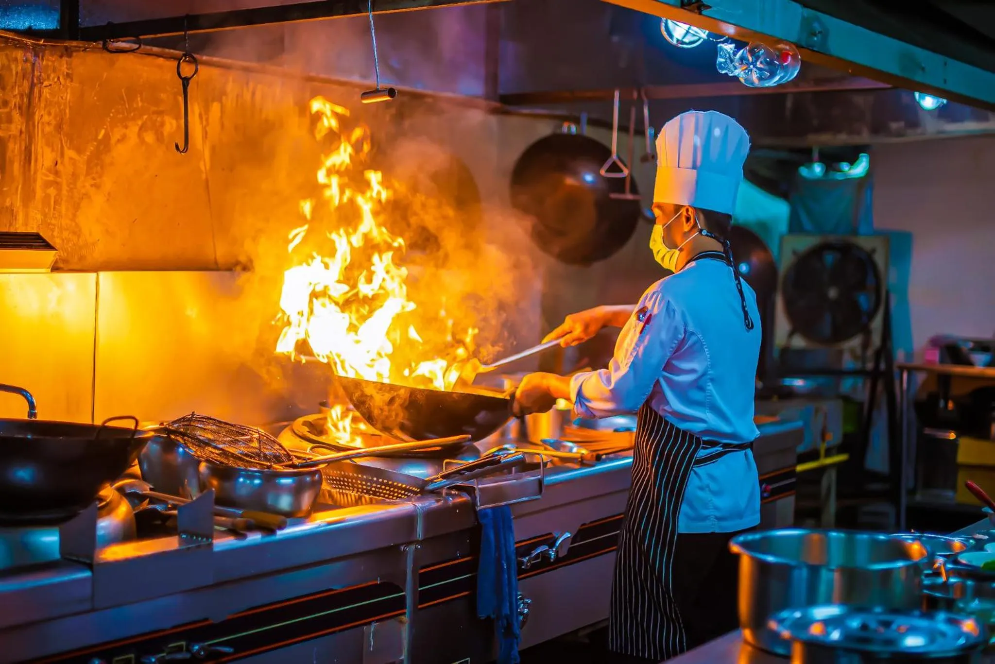 Kitchen or kitchenette in Ambassador Hotel Bangkok