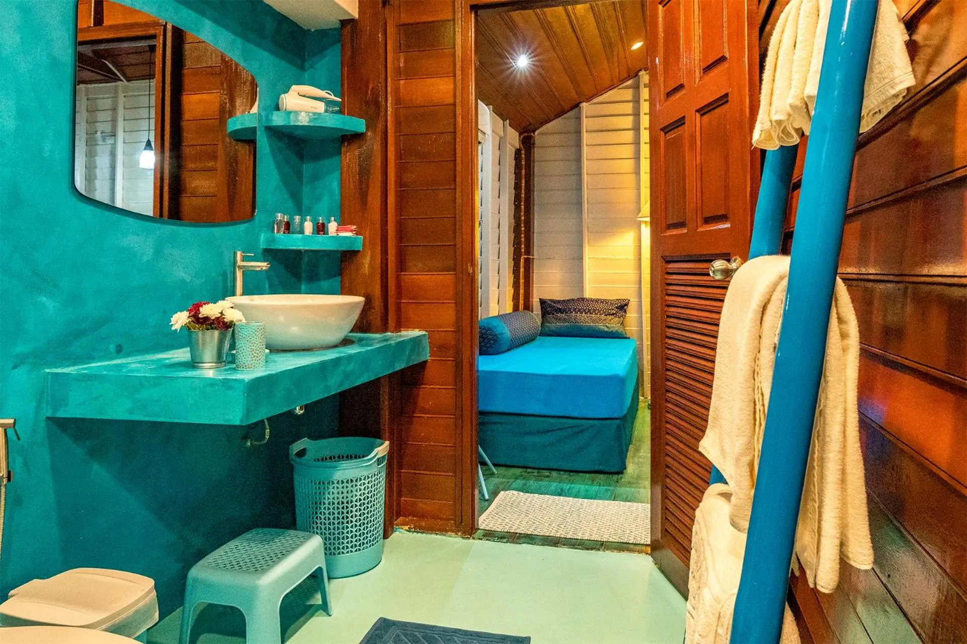 Shower, Bed in Baan Kiao