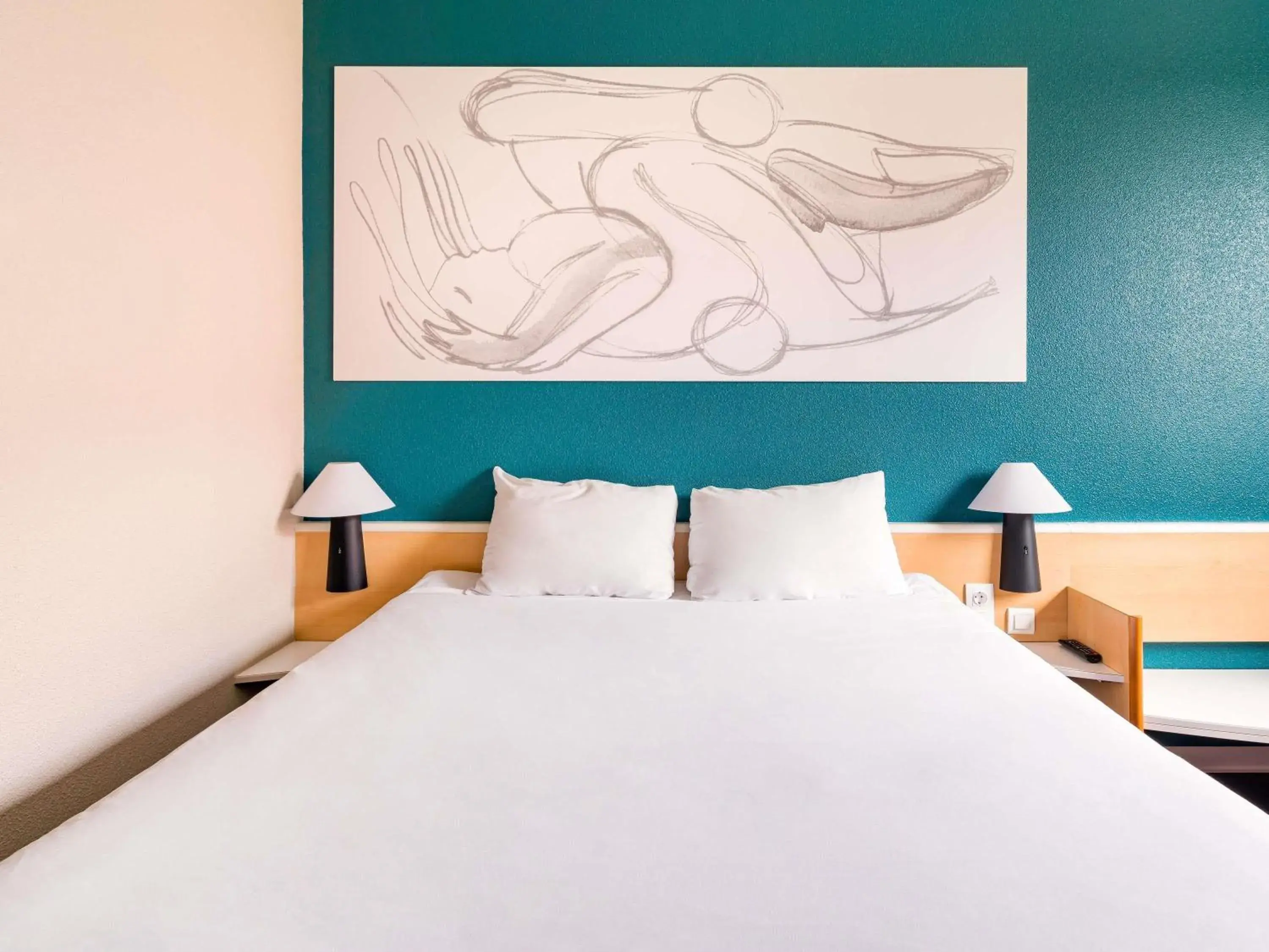 Bedroom, Bed in Ibis Madrid Getafe Bedroom, Bed in Ibis Madrid Getafe