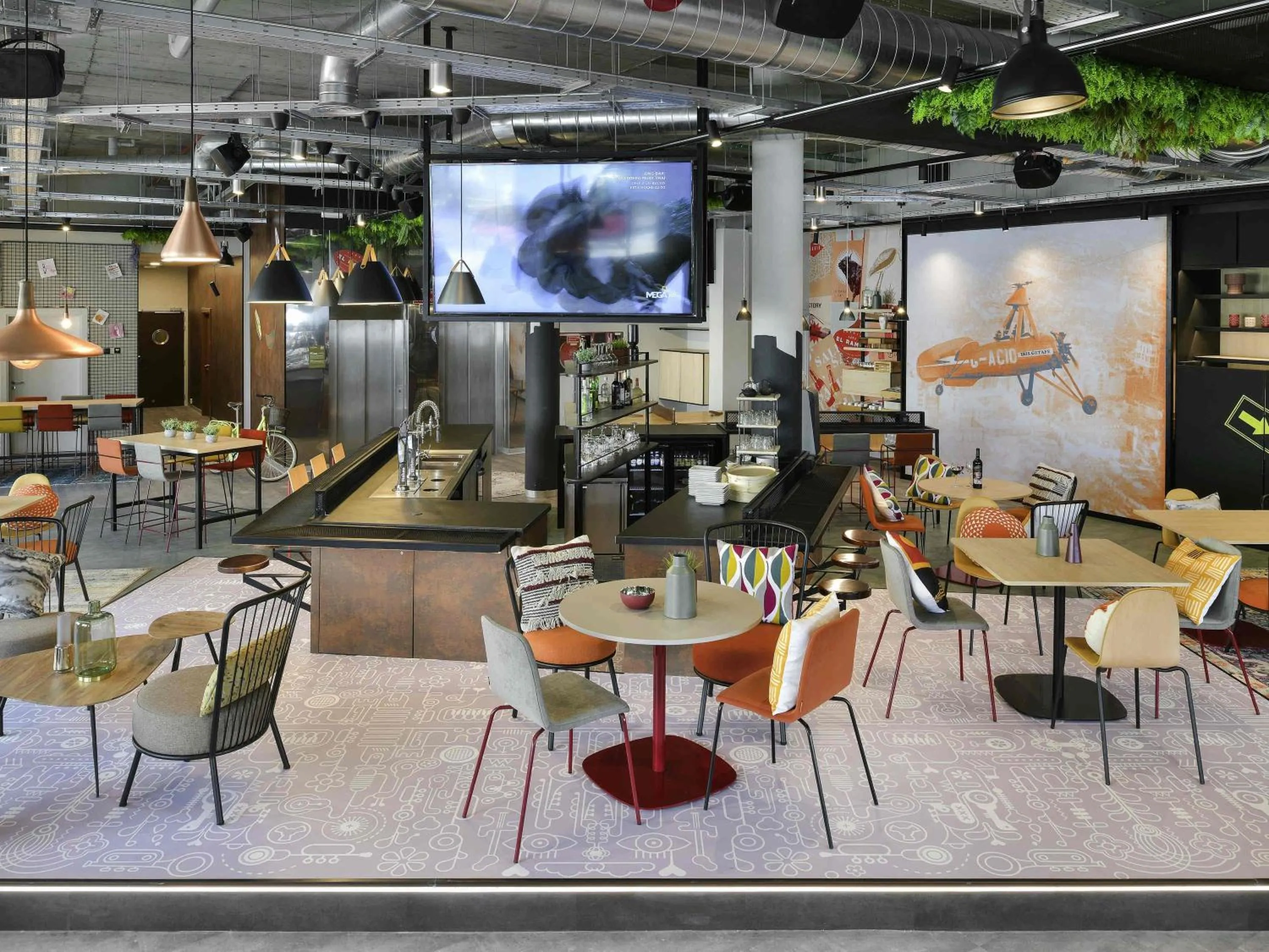 Lounge or bar in Ibis Madrid Getafe