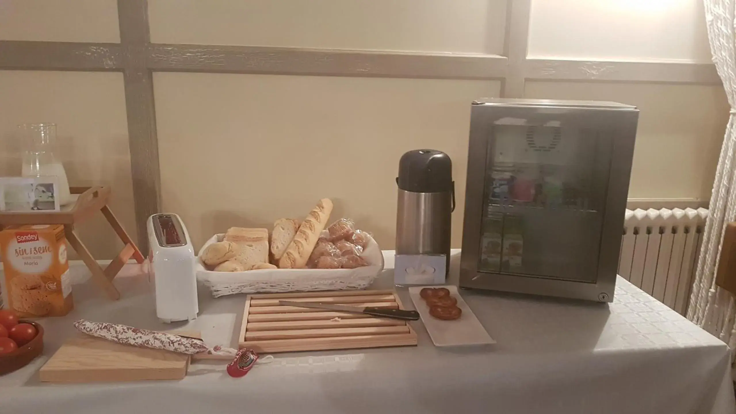 Restaurant/places to eat in Hostal Isabel Restaurant/places to eat in Hostal Isabel