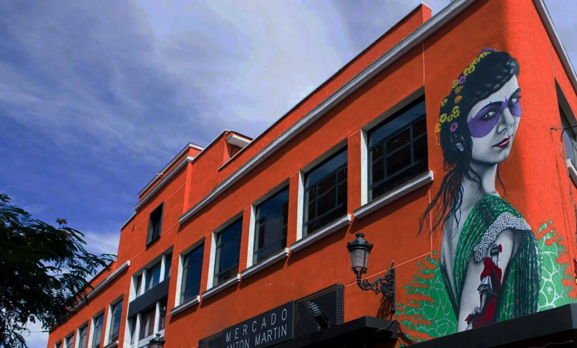 Entertainment in Hostal Anton Martin