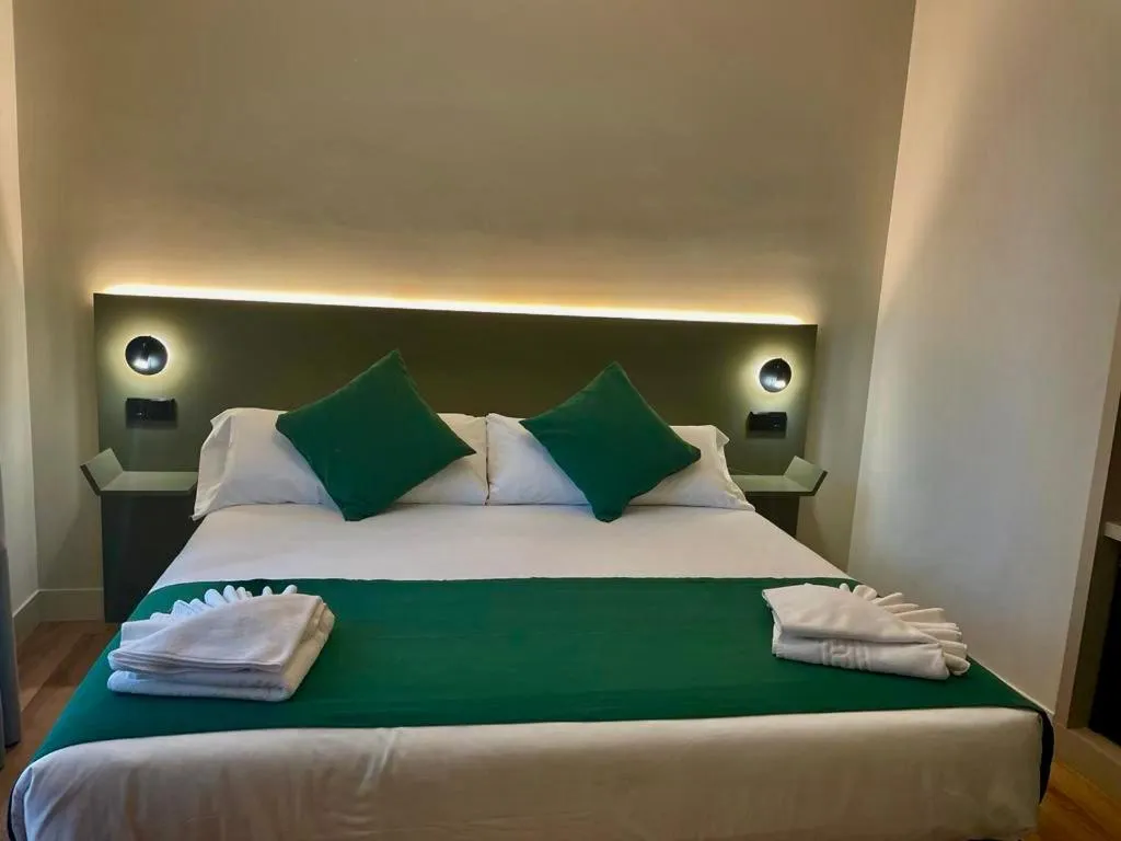 Bed in Hostal Anton Martin