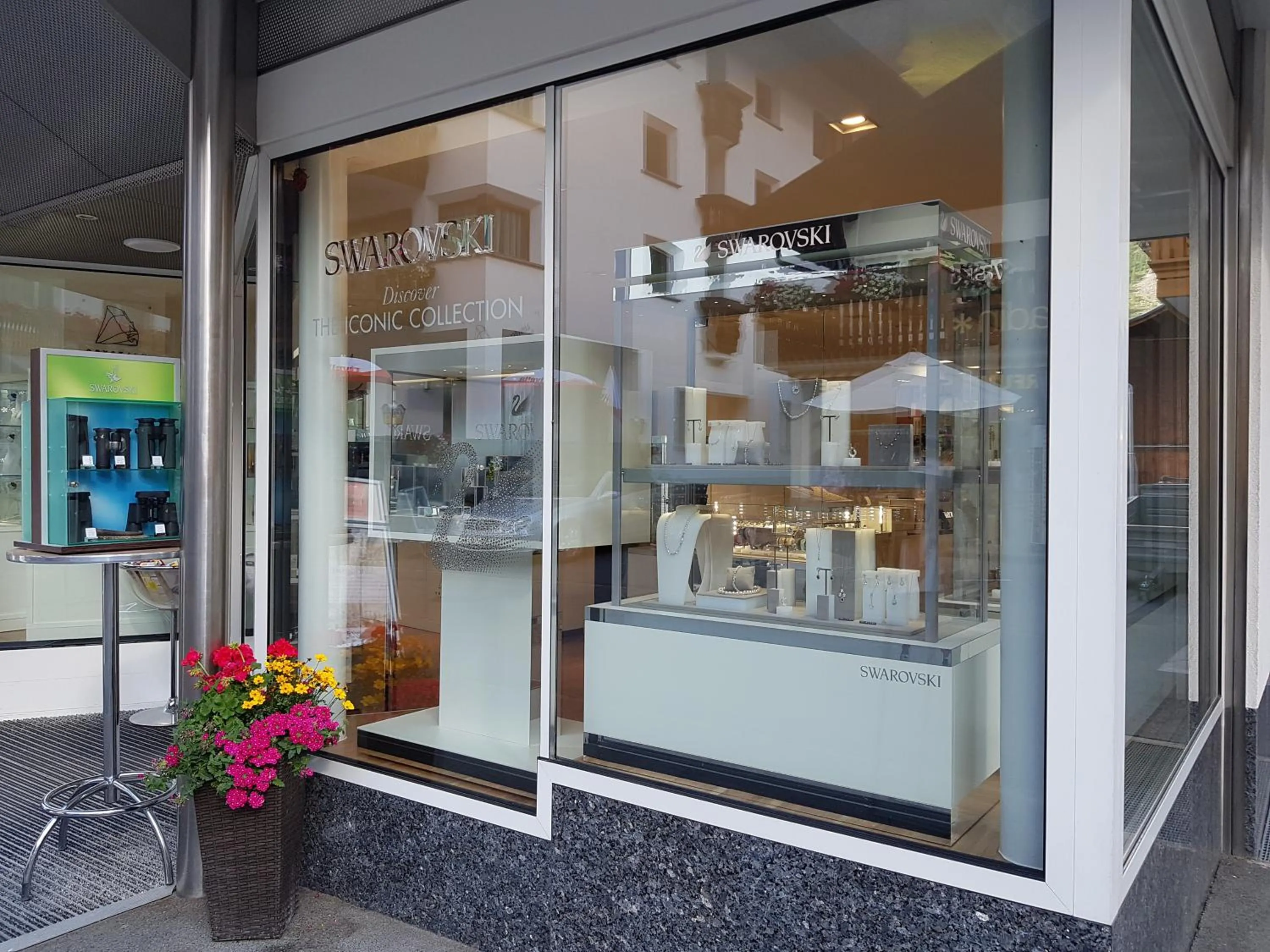 Shopping Area in Apart-Garni Motnaida