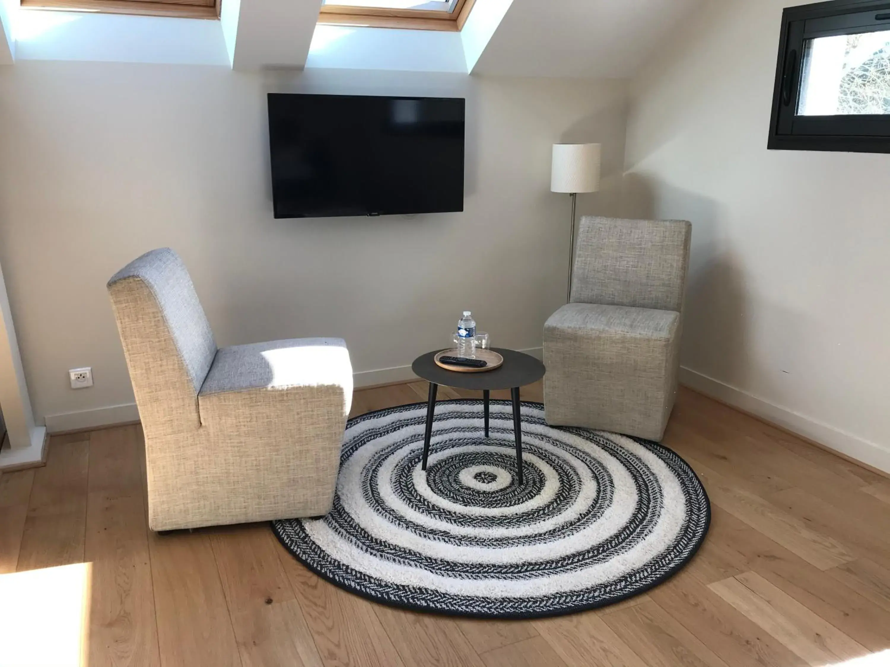 Double Room with Garden View - single occupancy in Les Arbres Rouges Double Room with Garden View - single occupancy in Les Arbres Rouges