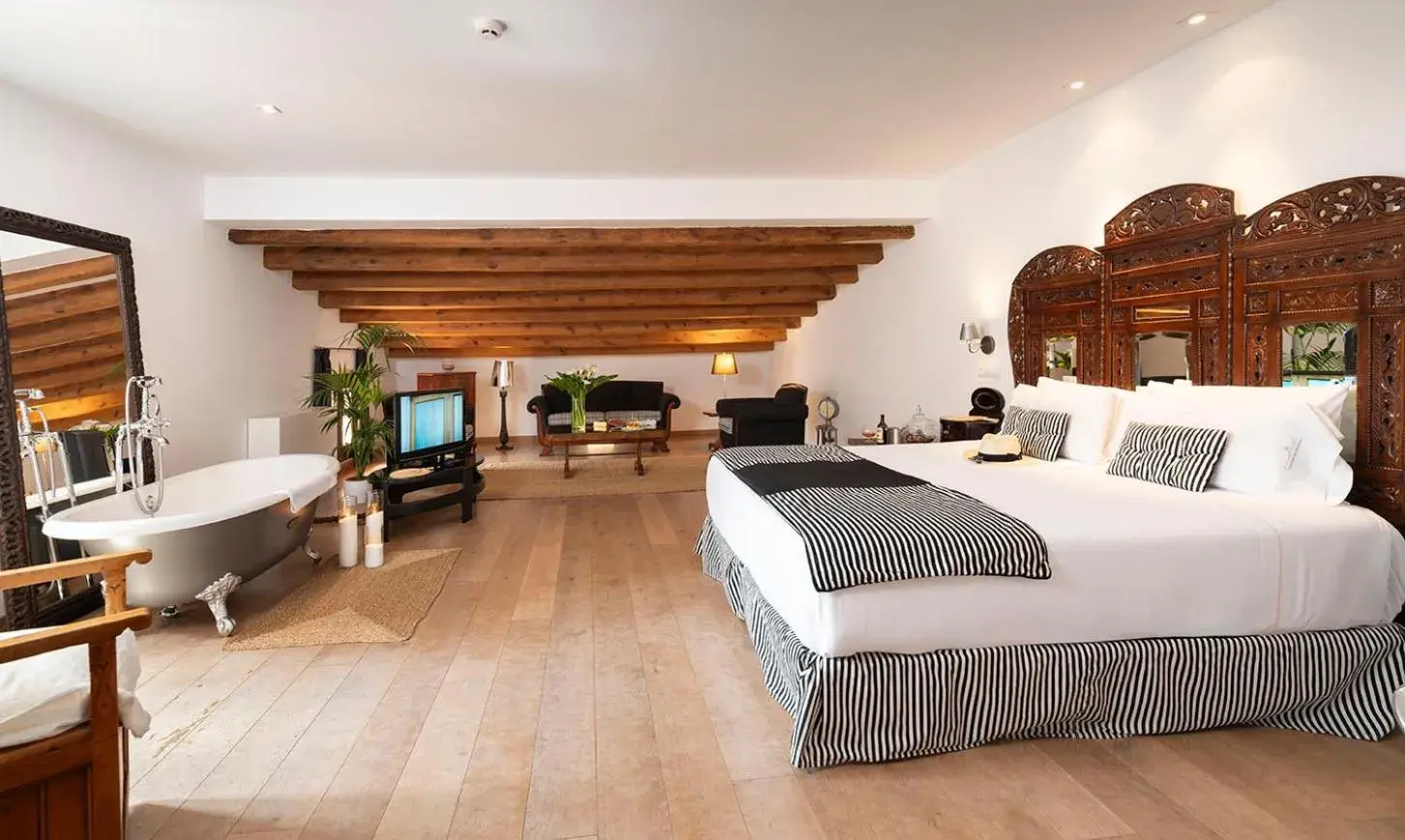 Superior Suite in Sant Pere del Bosc Hotel & Spa - Adults Recommended Superior Suite in Sant Pere del Bosc Hotel & Spa - Adults Recommended