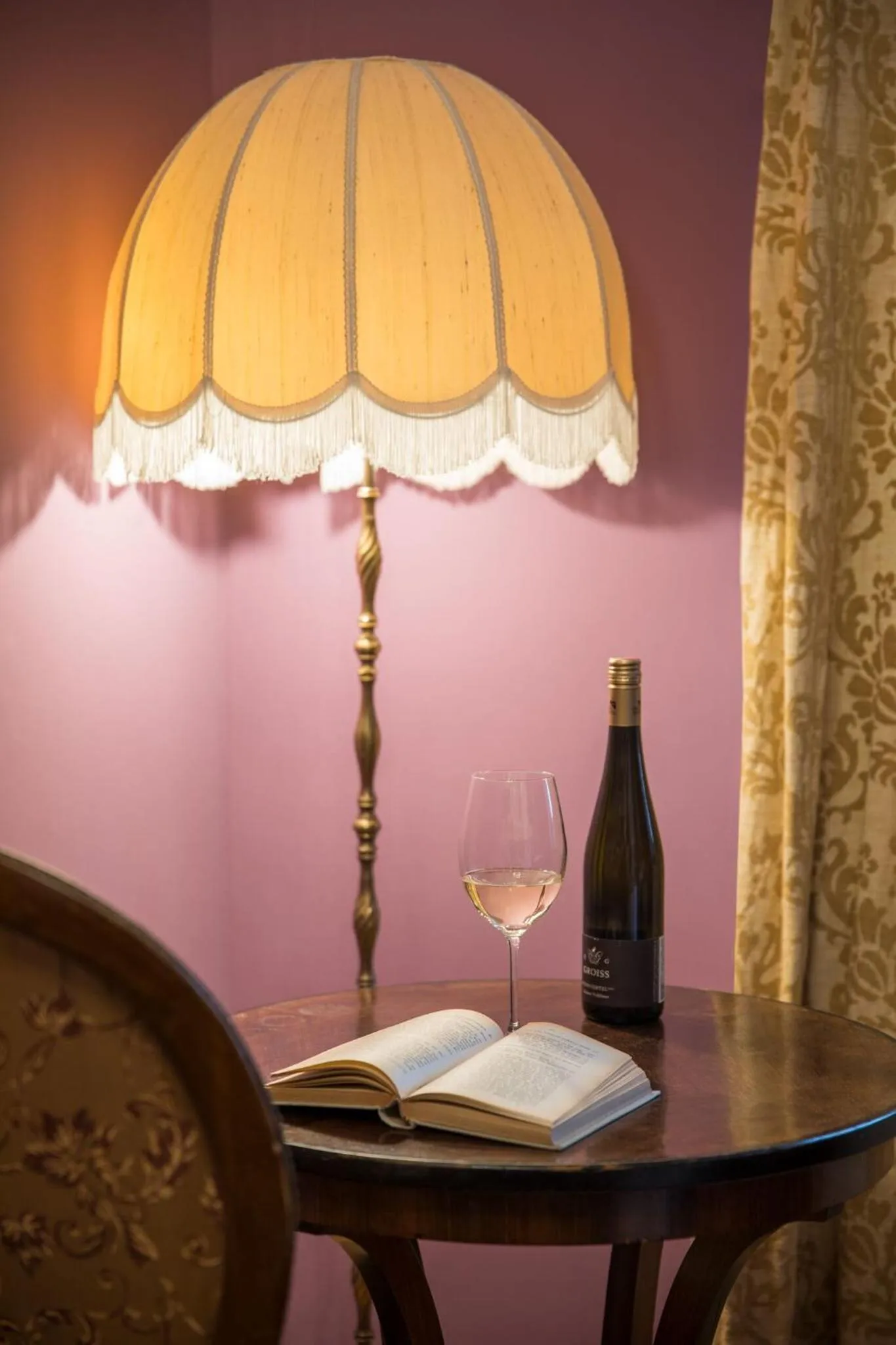 Decorative detail in Hotel Nibelungenhof