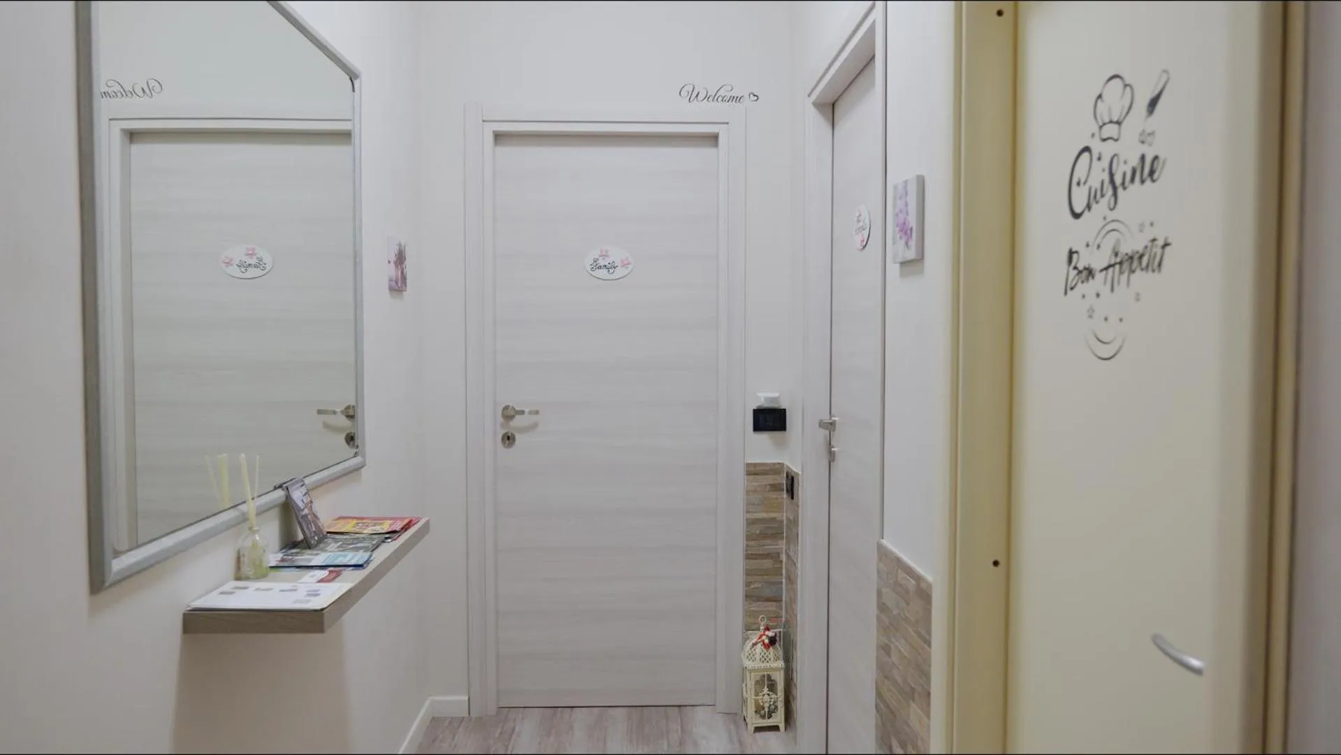 Facade/entrance in B&B Alpaca Biella